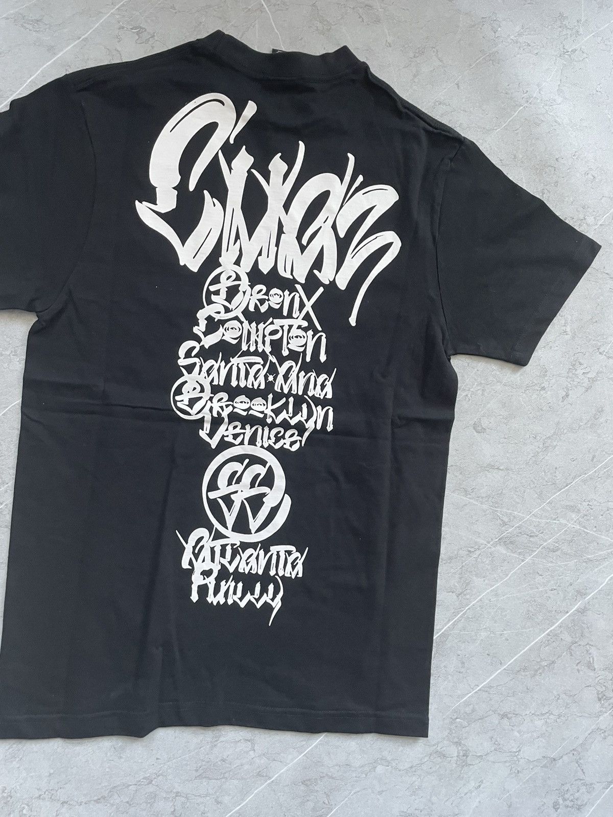 Stussy UNWORN* Stussy world tour tee S Size US S / EU 44-46 / 1 - 6 Thumbnail