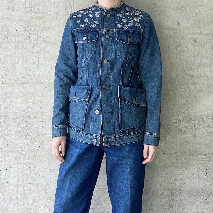 AW01 Floral Embroidery Cargo Denim Jacket