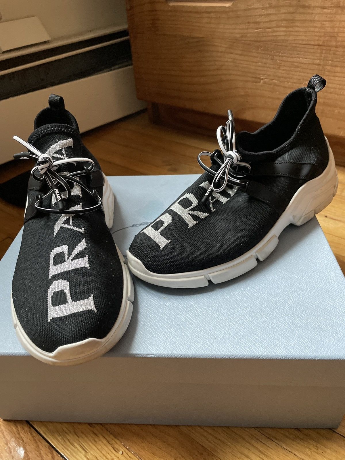 Prada Prada Slip On Size US 5 / EU 37 - 2 Thumbnail