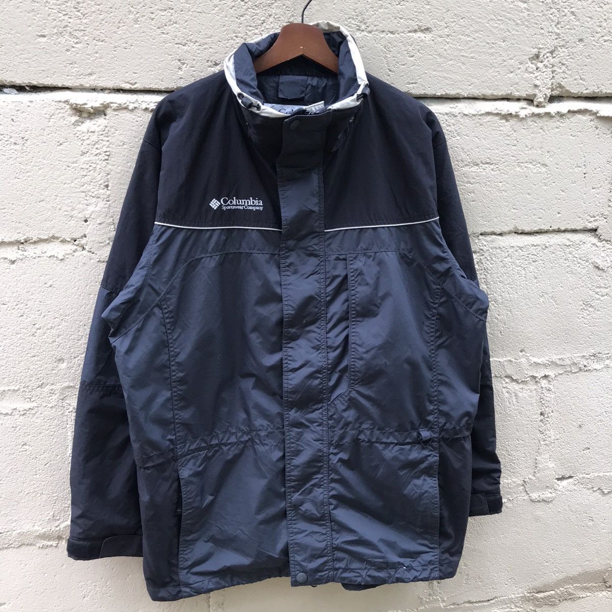 Columbia Columbia Sportswear Zipper Hoodie Windbreaker Jacket Size US M / EU 48-50 / 2 - 2 Thumbnail