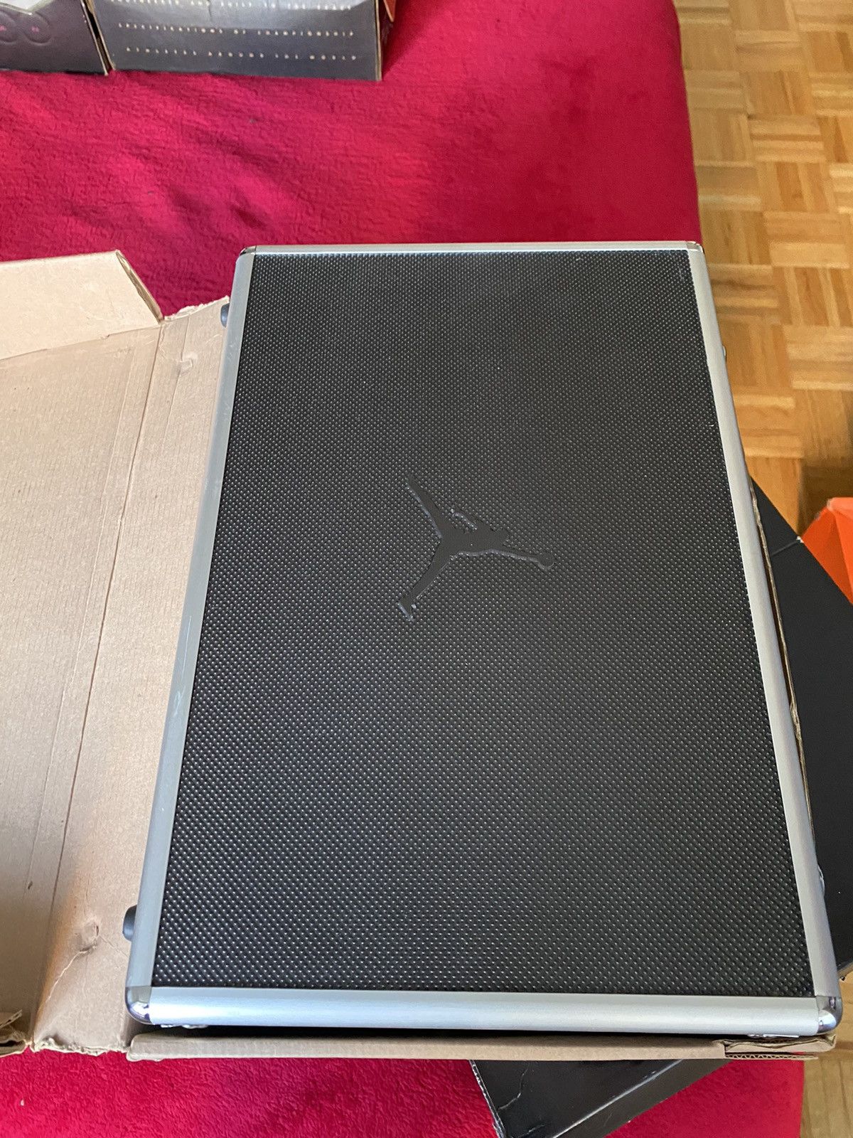 Jordan Brand × Nike Air Jordan 17 Black Metallic Silver 2002 Size US 11 / EU 44 - 5 Thumbnail