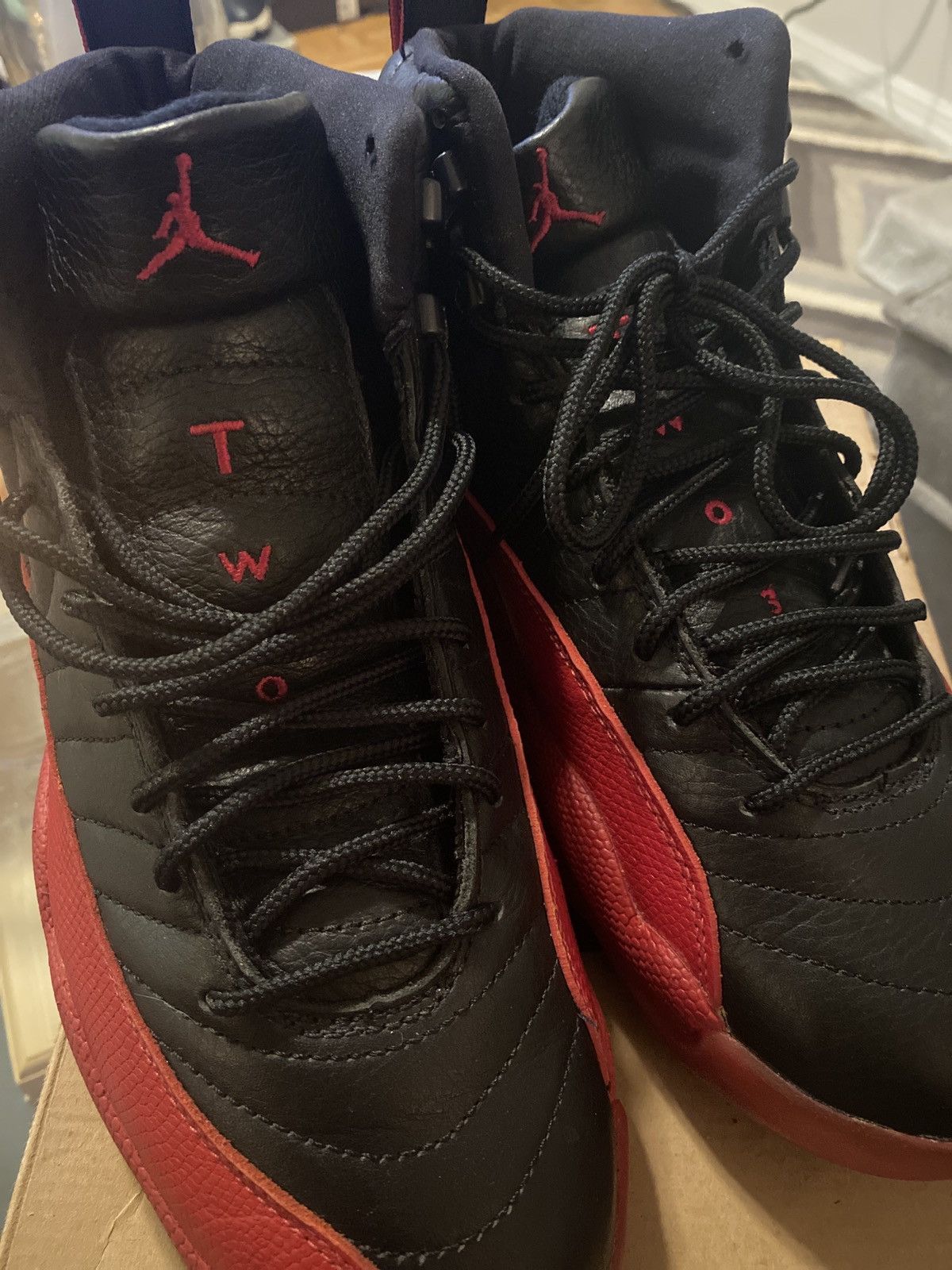 Jordan Brand × Nike Air Jordan 12 OG Flu Game 1997 Fly Game 1997 Size US 9.5 / EU 42-43 - 9 Thumbnail