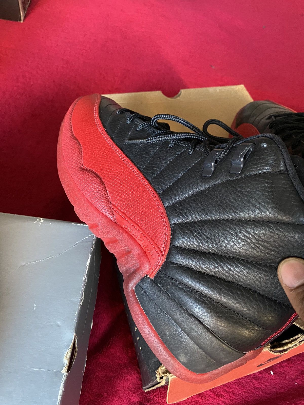 Jordan Brand × Nike Air Jordan 12 OG Flu Game 1997 Fly Game 1997 Size US 9.5 / EU 42-43 - 6 Thumbnail