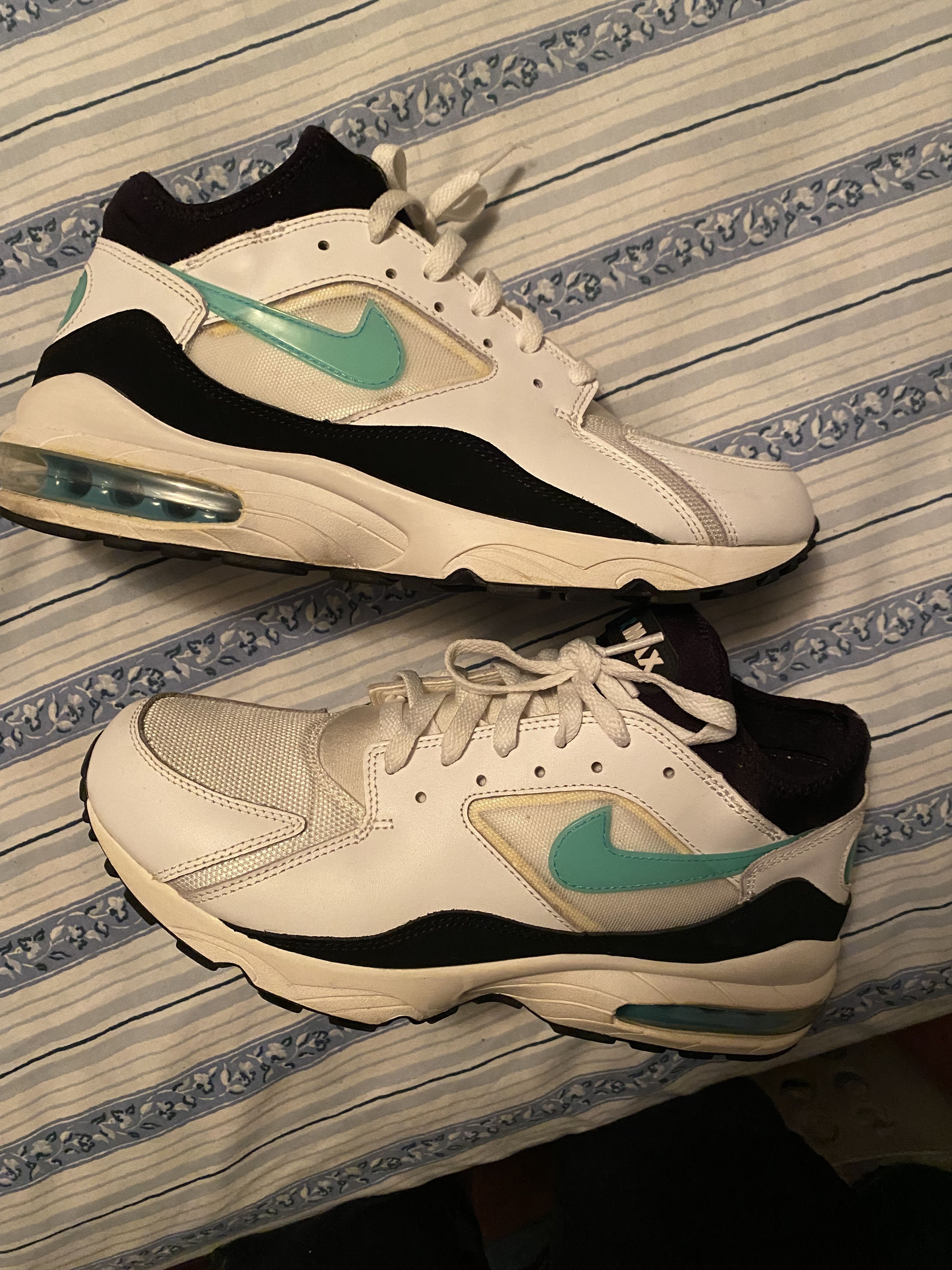 Nike Nike Air Max 93 Size US 10 / EU 43 - 2 Thumbnail