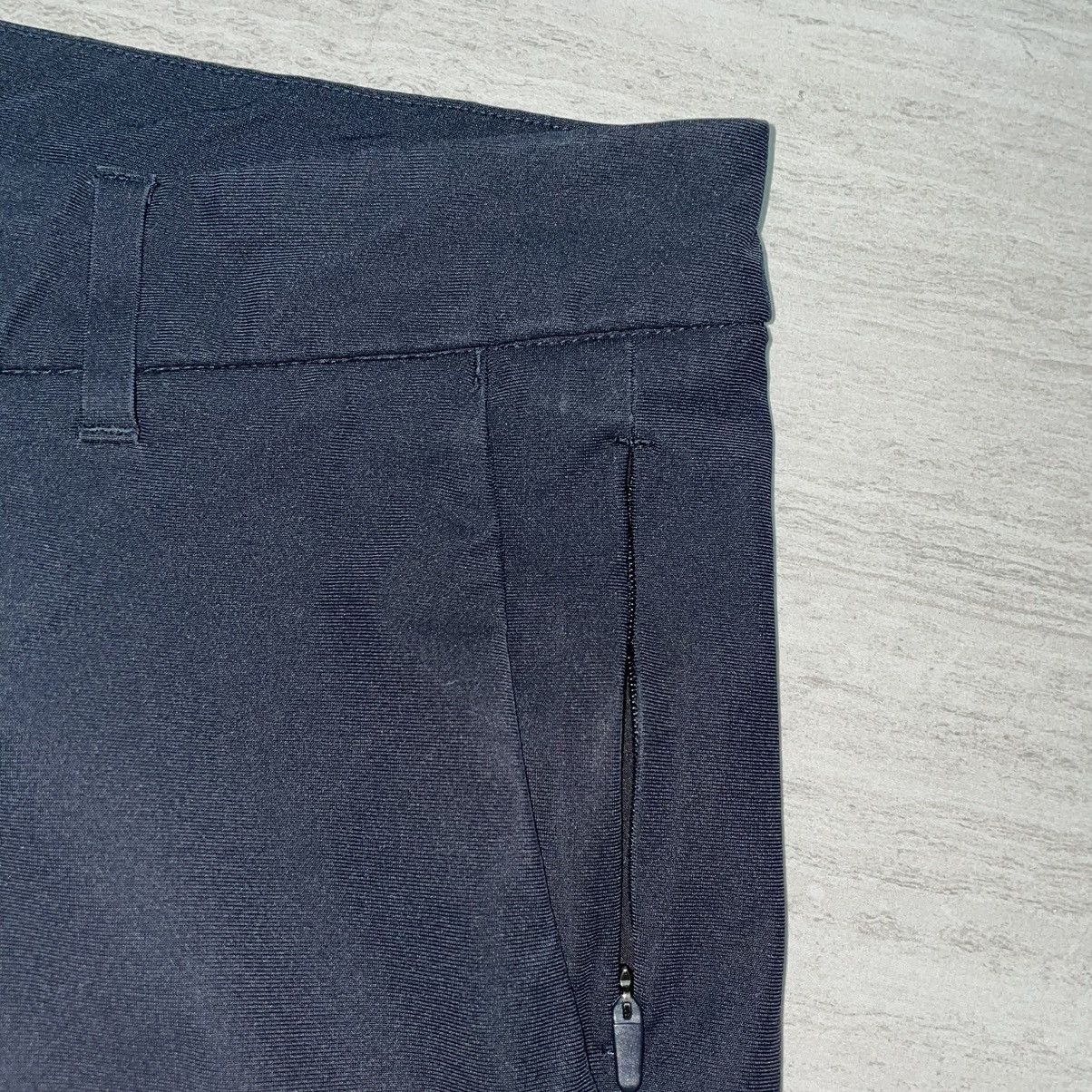 Lululemon Lululemon License to train pant Size US 31 - 2 Thumbnail