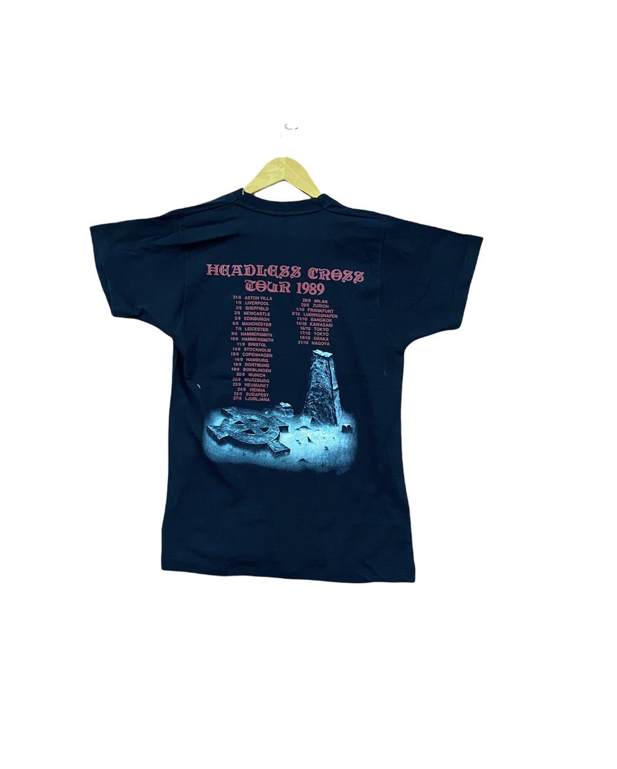 Band Tees vintage 1989 BLACK SABBATH headless cross rock rare t-shirts Size US L / EU 52-54 / 3 - 2 Thumbnail