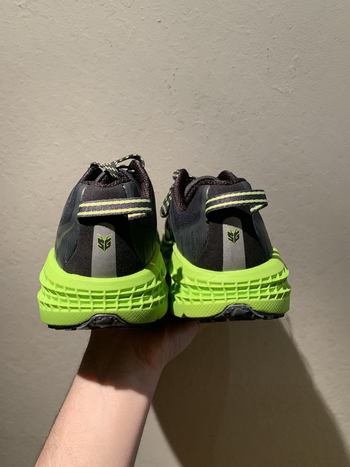 Designer × Hoka *RARE* New Hoka One One OG SpeedGoat 3 Sneakers / Shoes - 8 Size US 8 / EU 41 - 2 Thumbnail