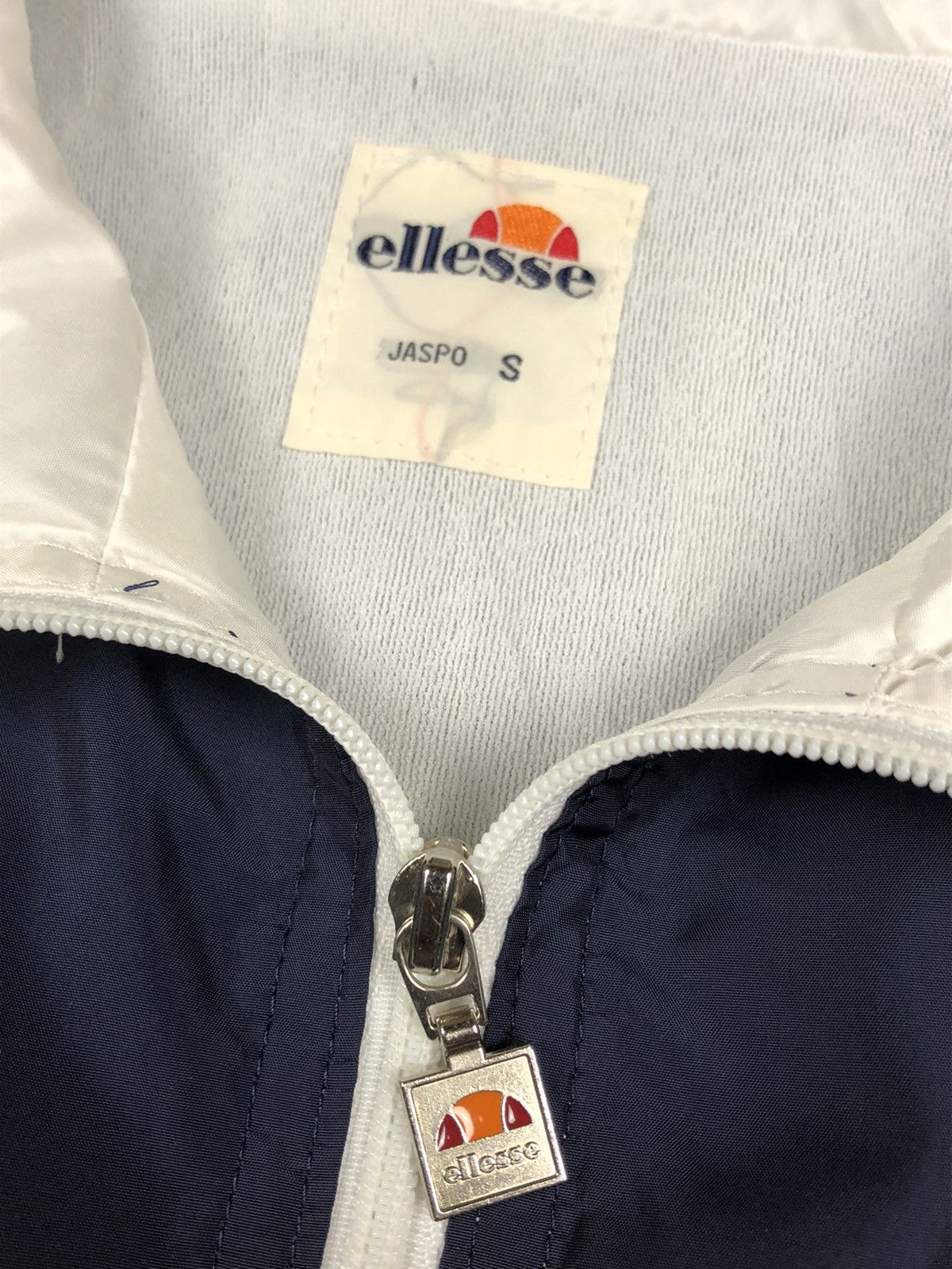 Ellesse Vintage Ellesse 🇮🇹 Windbreaker Jacket Size US S / EU 44-46 / 1 - 5 Thumbnail