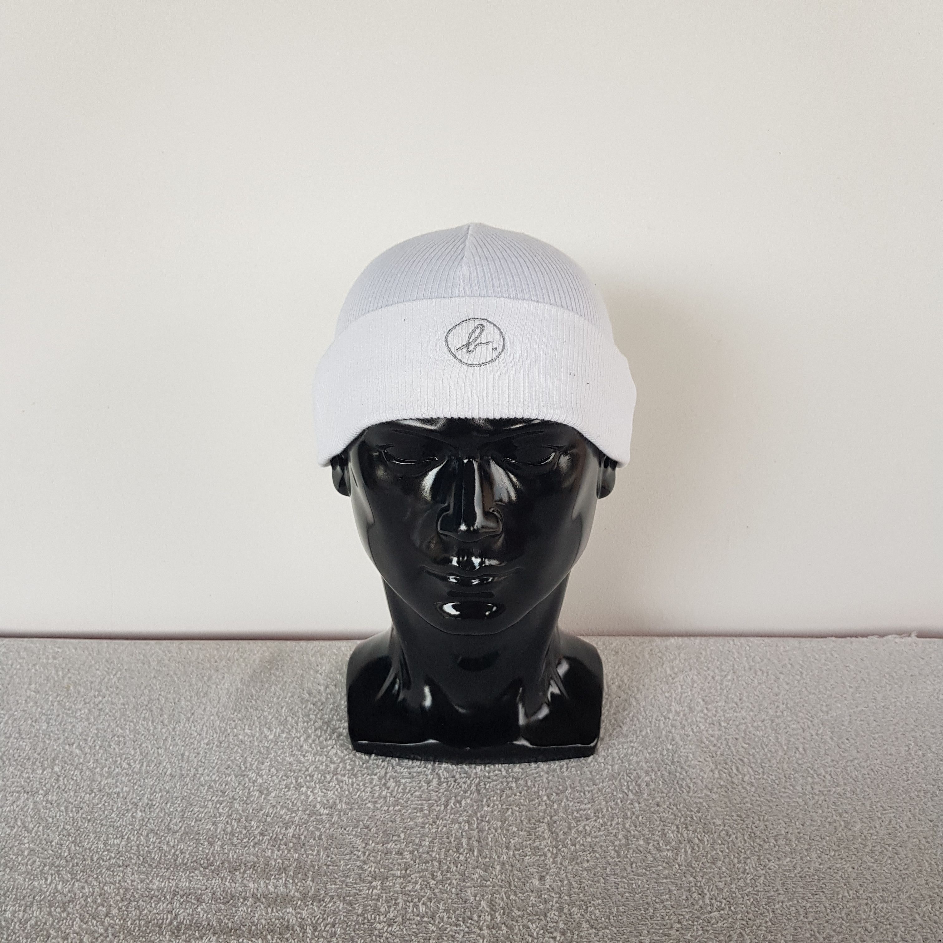Vintage × agnes b. Vintage Agnes B Beanie Snow Cap Agnes B Hats - AC10891. Size ONE SIZE - 1 Thumbnail