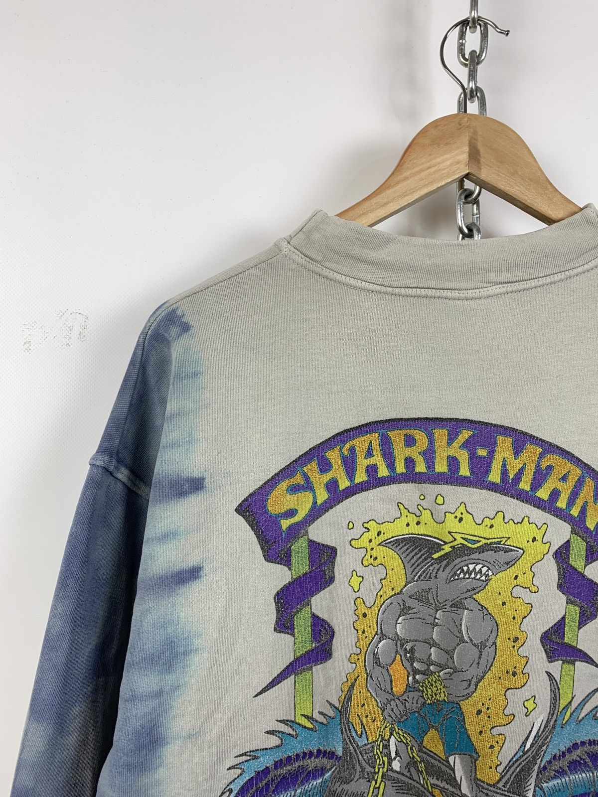 Maui and Sons 90s Vintage Maui and Sons Surf King Shark Man Sweatshirt Size US M / EU 48-50 / 2 - 11 Thumbnail