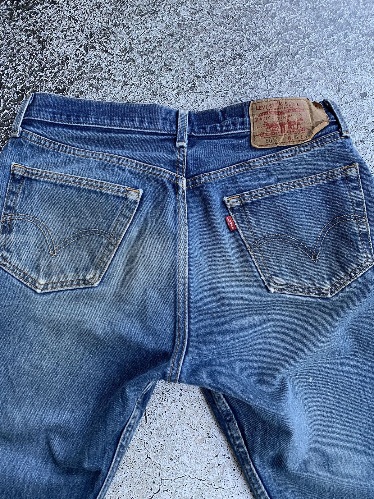 Levi's × Vintage (32x33) Vintage Distressed & Faded Levi’s 501 Jeans Size US 32 / EU 48 - 12 Thumbnail