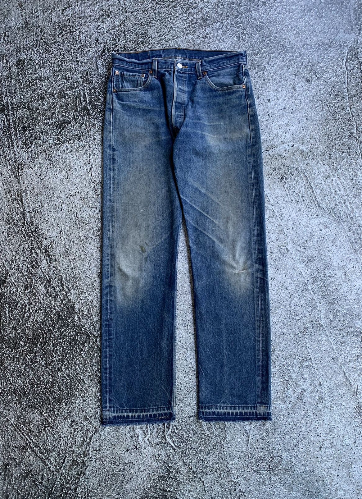 Levi's × Vintage (32x33) Vintage Distressed & Faded Levi’s 501 Jeans Size US 32 / EU 48 - 1 Thumbnail