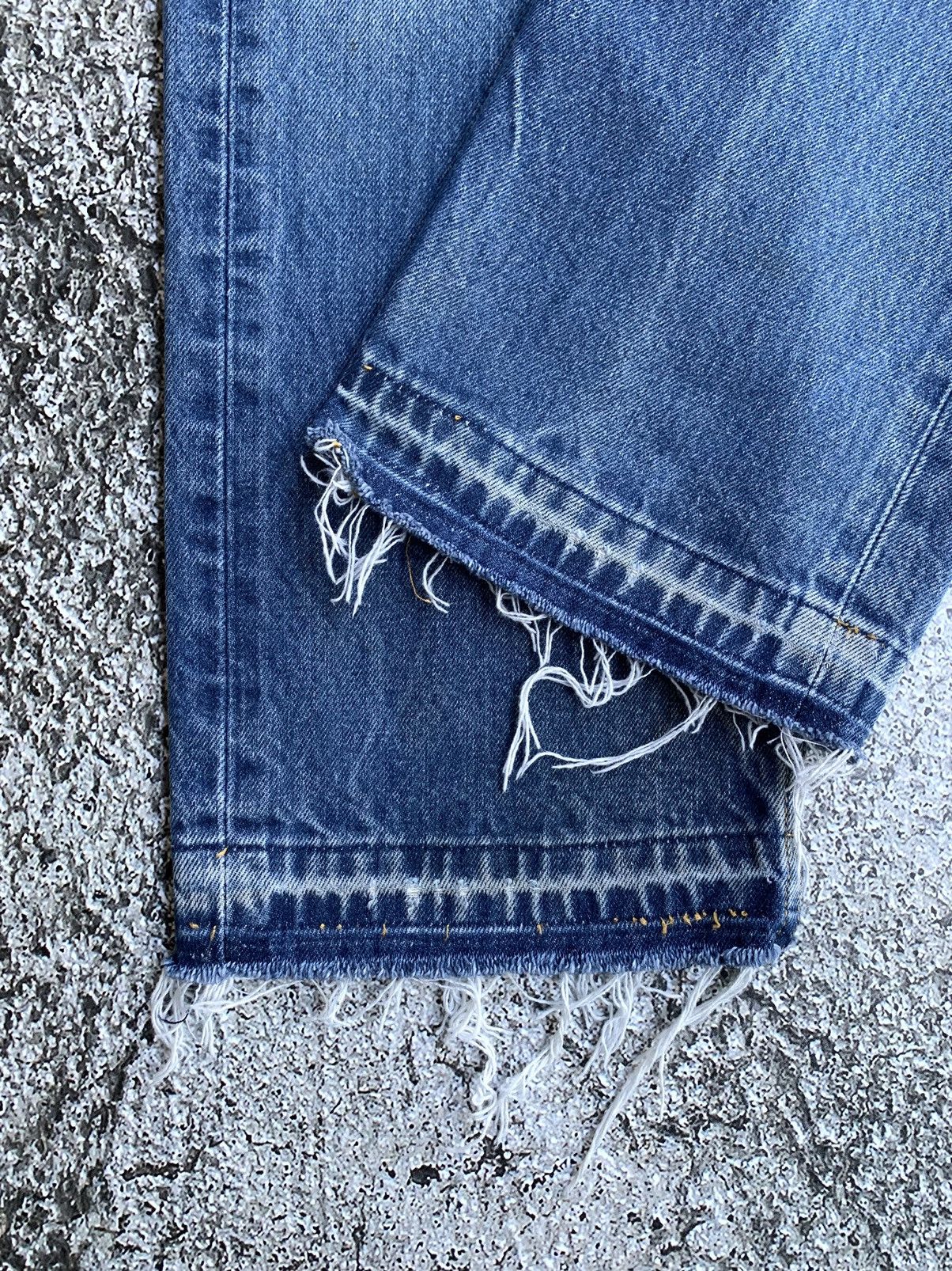 Levi's × Vintage (32x33) Vintage Distressed & Faded Levi’s 501 Jeans Size US 32 / EU 48 - 5 Thumbnail