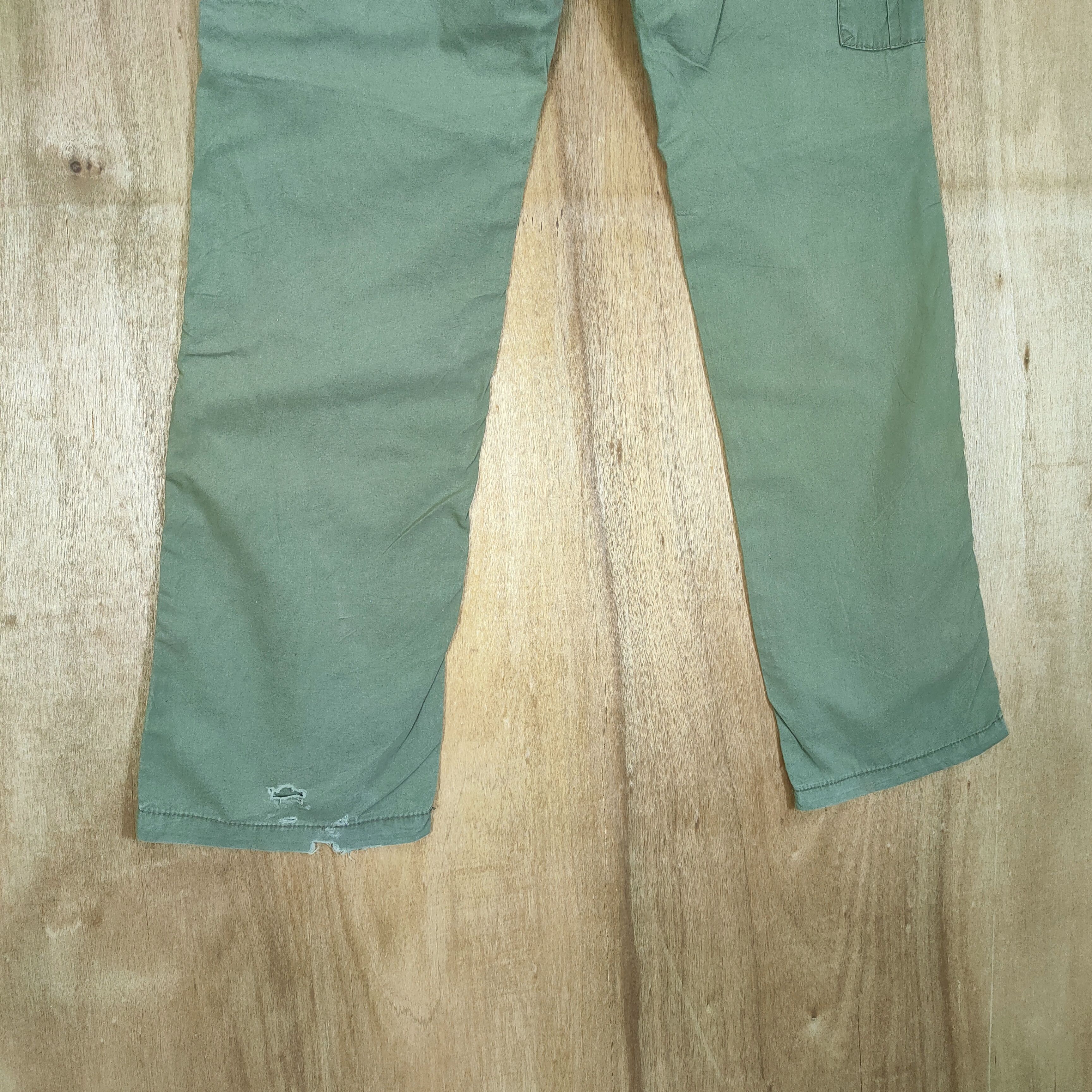 Japanese Brand VINTAGE FADED GREEN CARGO PANTS Size US 31 - 7 Thumbnail