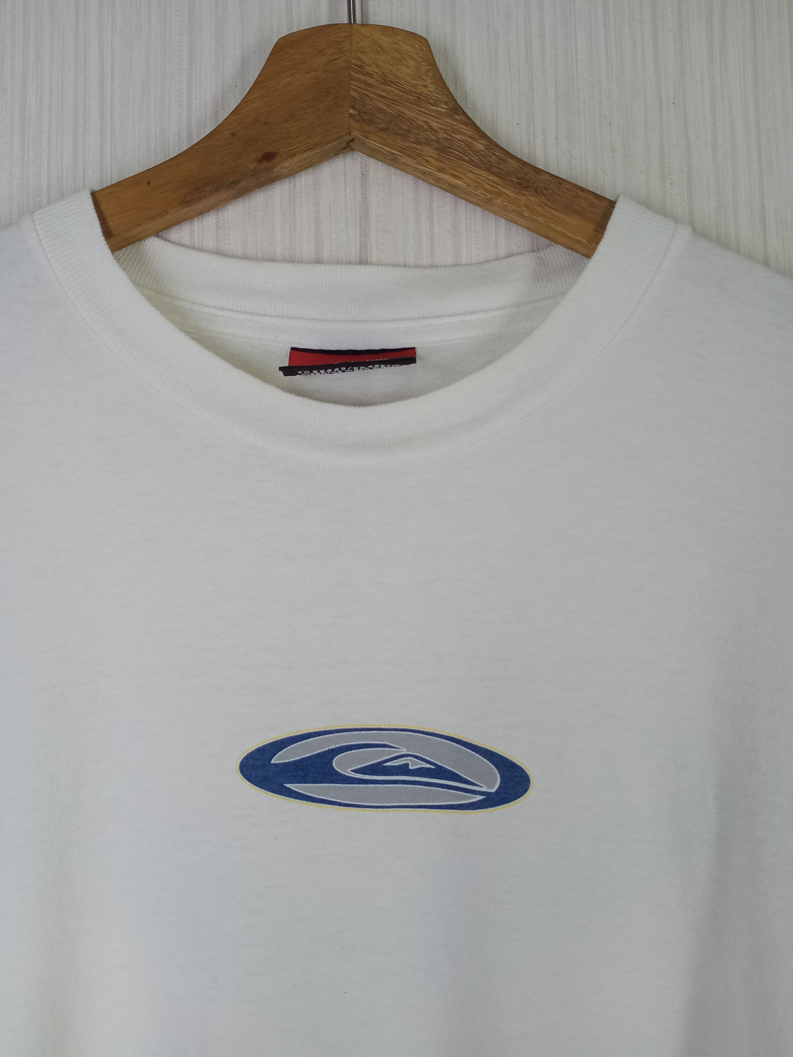 Quiksilver Vintage Quiksilver Surfing Big Logo Tshirt Size US M / EU 48-50 / 2 - 3 Thumbnail