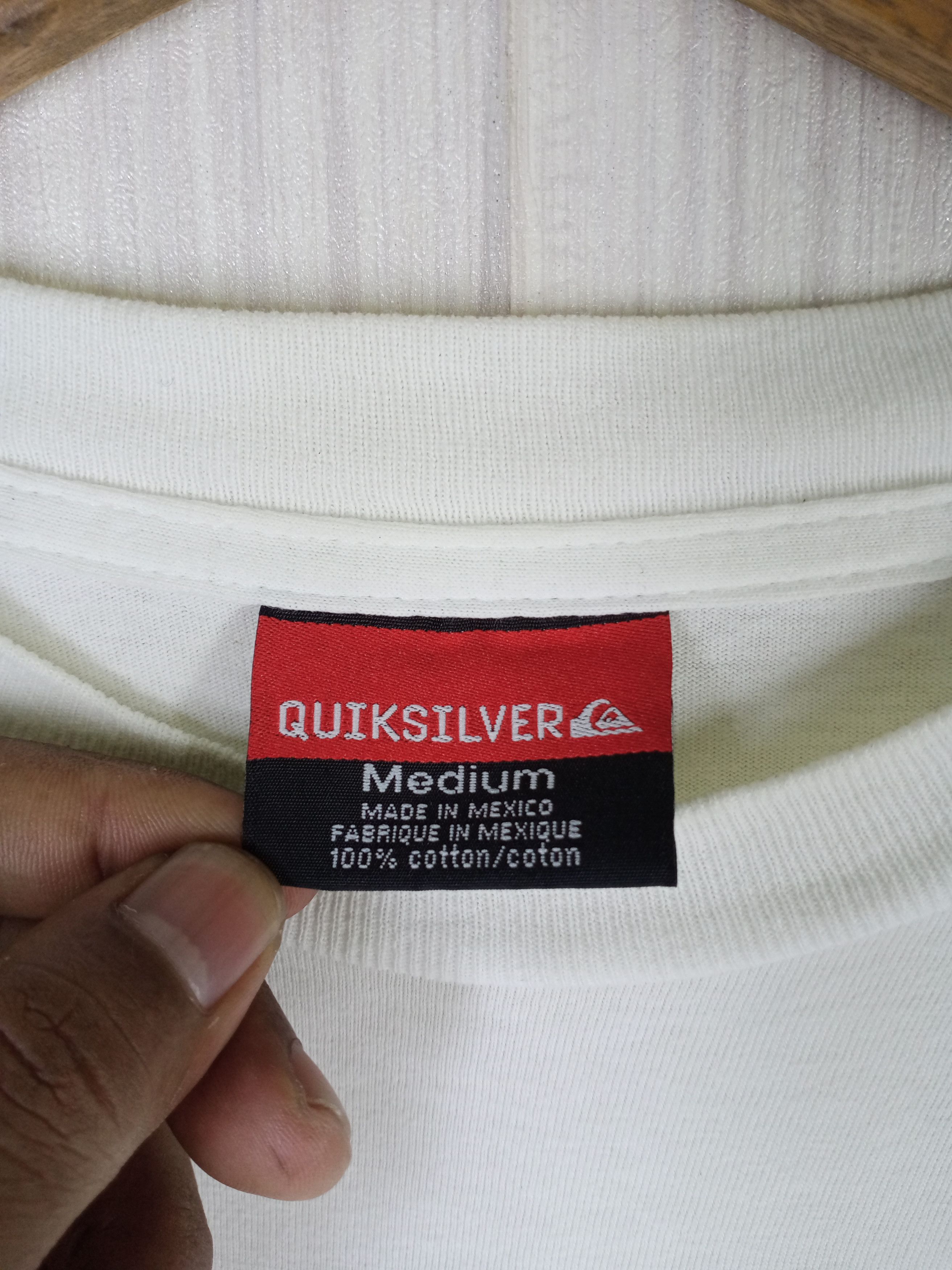 Quiksilver Vintage Quiksilver Surfing Big Logo Tshirt Size US M / EU 48-50 / 2 - 9 Thumbnail