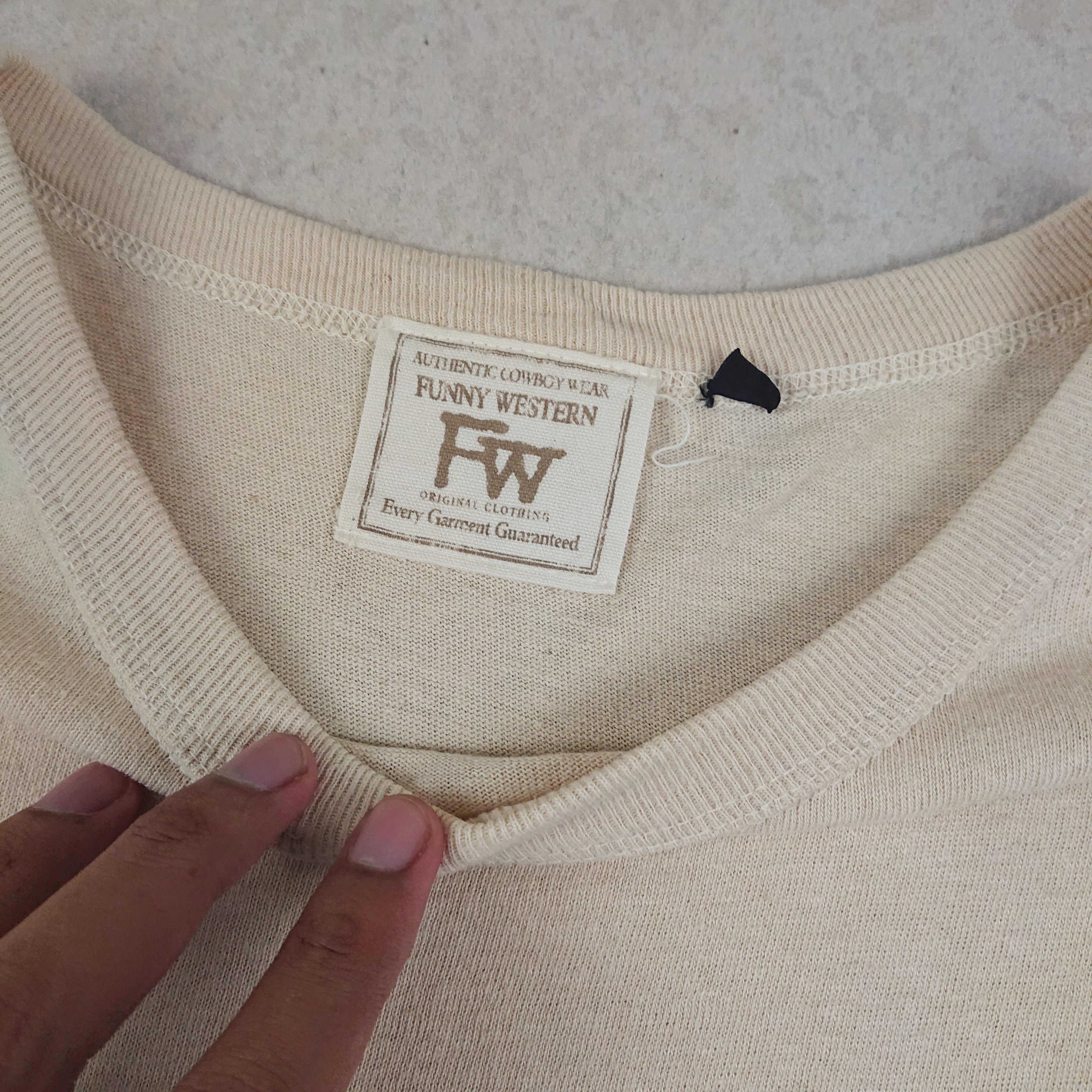 Vintage Native American Blankets Indian Tee by Cowboy Funny Western Size US L / EU 52-54 / 3 - 6 Thumbnail
