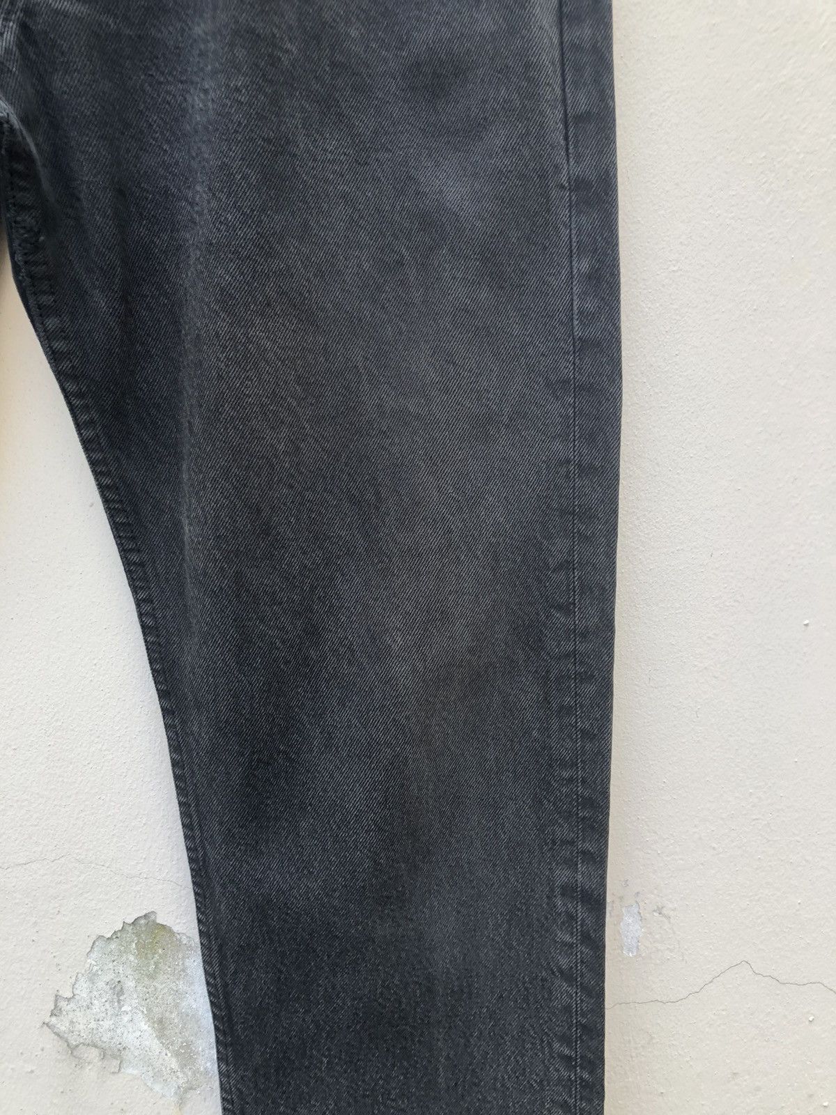 Levi's × Vintage Vintage 1993 Levi’s 501 Jeans Made in Uk Faded Black Denim Size US 32 / EU 48 - 9 Thumbnail