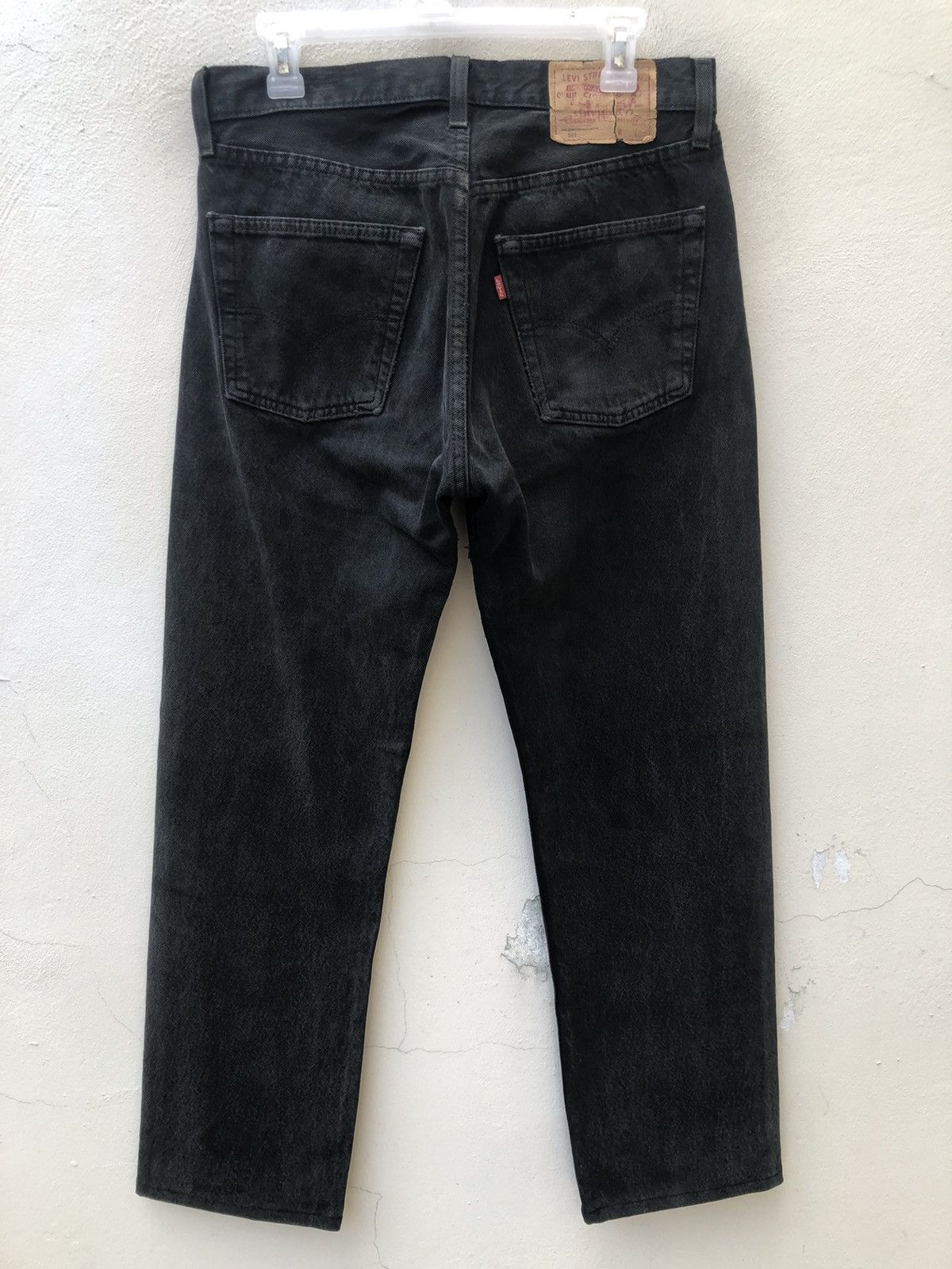 Levi's × Vintage Vintage 1993 Levi’s 501 Jeans Made in Uk Faded Black Denim Size US 32 / EU 48 - 11 Thumbnail