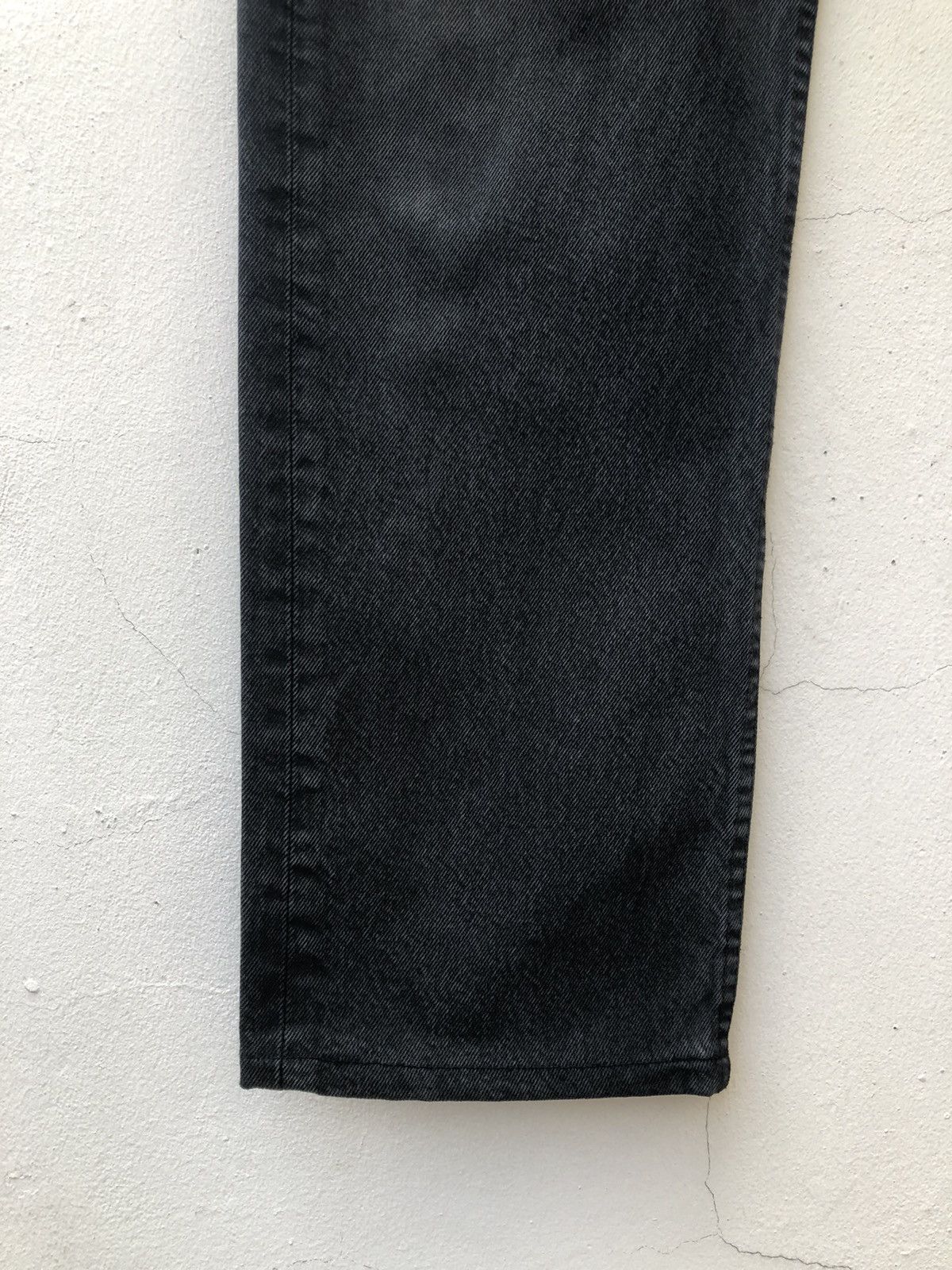 Levi's × Vintage Vintage 1993 Levi’s 501 Jeans Made in Uk Faded Black Denim Size US 32 / EU 48 - 7 Thumbnail