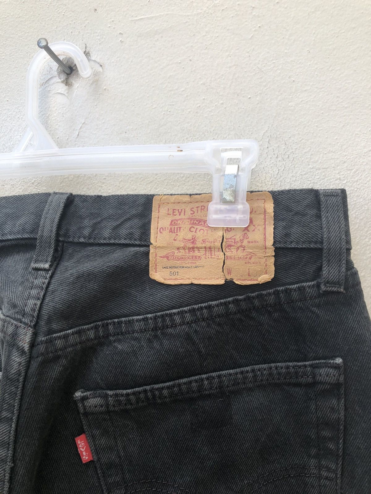 Levi's × Vintage Vintage 1993 Levi’s 501 Jeans Made in Uk Faded Black Denim Size US 32 / EU 48 - 16 Thumbnail