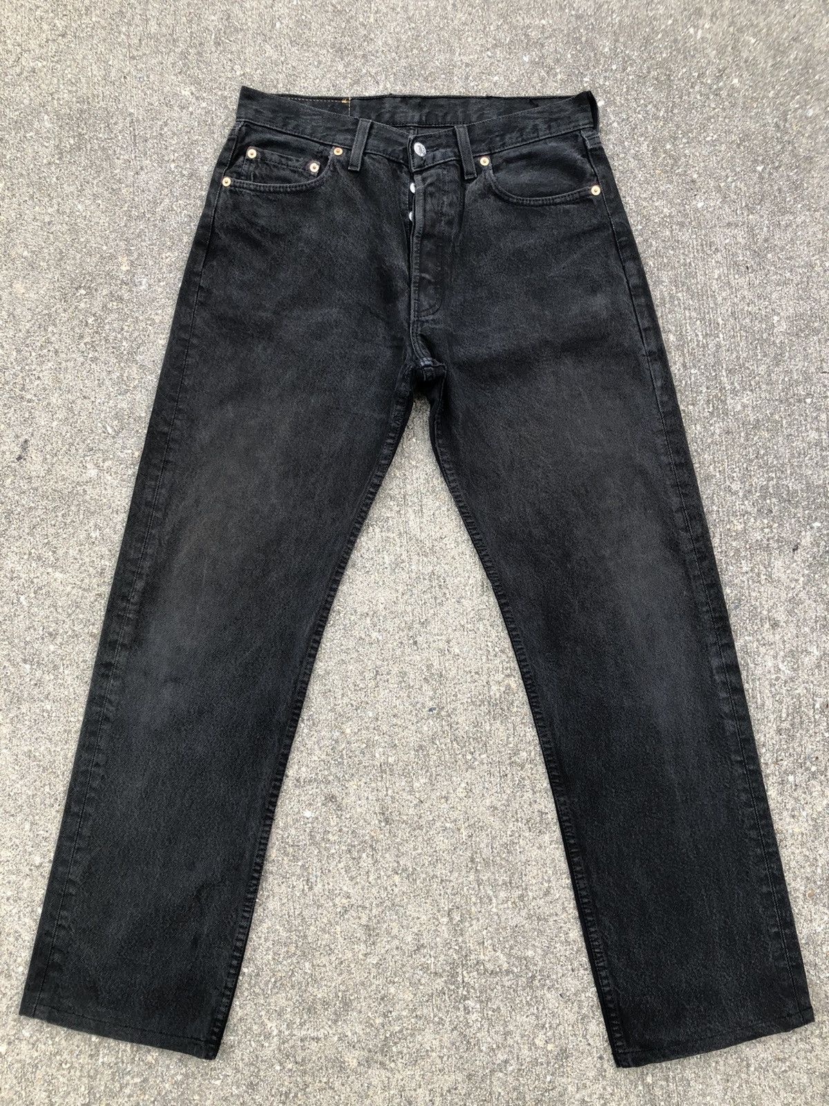 Levi's × Vintage Vintage 1993 Levi’s 501 Jeans Made in Uk Faded Black Denim Size US 32 / EU 48 - 1 Thumbnail
