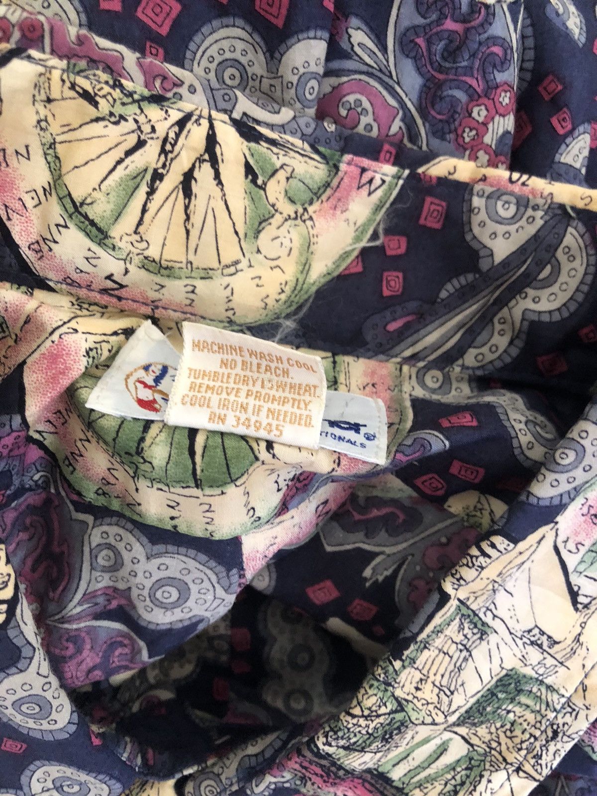Reyn Spooner Vintage 90s Reyn Spooner Sailing Boat Paisley Hawaiian Shirt Size US XL / EU 56 / 4 - 18 Thumbnail