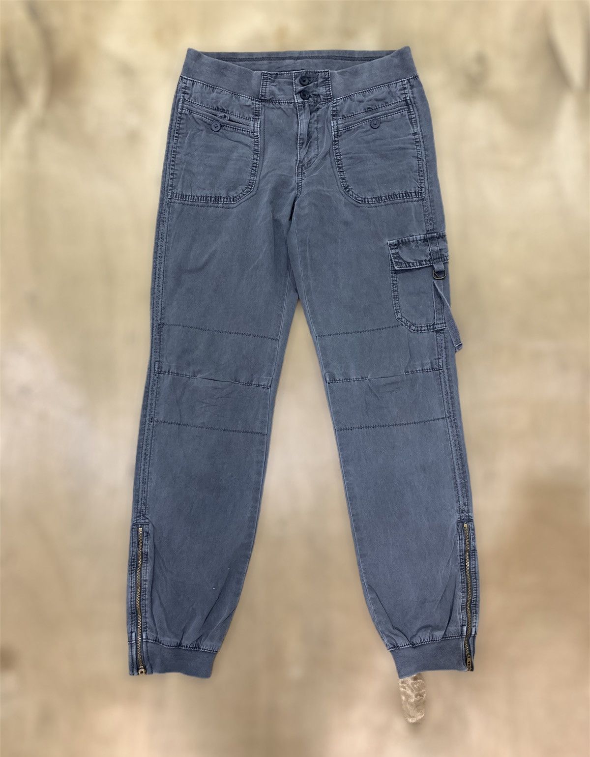 UNIQLO Bondage Carpenter Multipocket Zipper Leg Jogger Pant