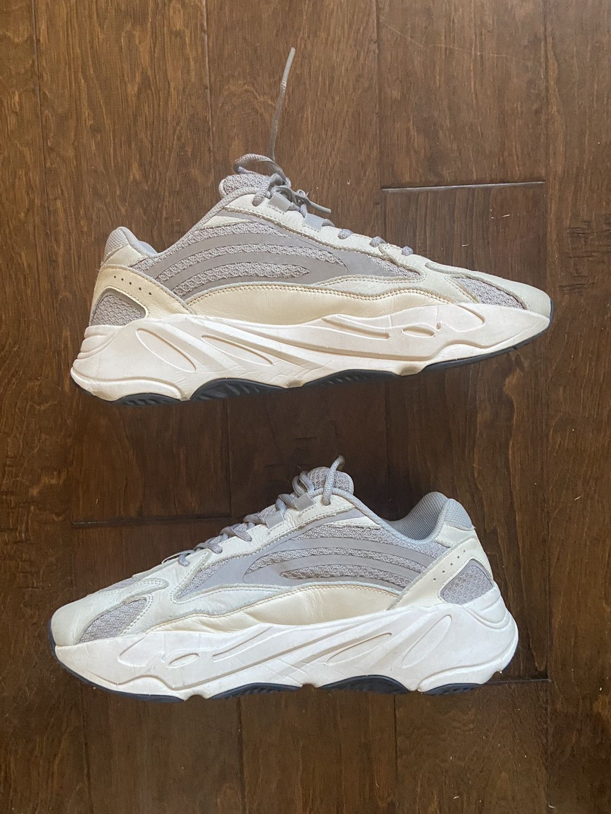 Adidas Yeezy Boost 700 V2 Static 2018!!!! Size US 12.5 / EU 45-46 - 10 Thumbnail