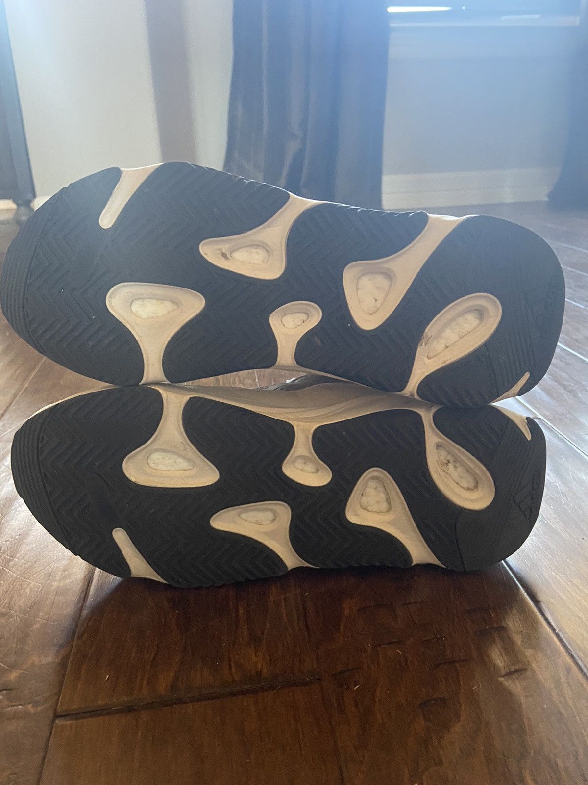 Adidas Yeezy Boost 700 V2 Static 2018!!!! Size US 12.5 / EU 45-46 - 11 Thumbnail