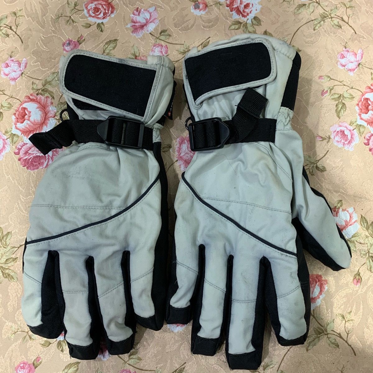 Airwalk × Japanese Brand × Vintage AIRWALK Gloves Size ONE SIZE - 1 Thumbnail