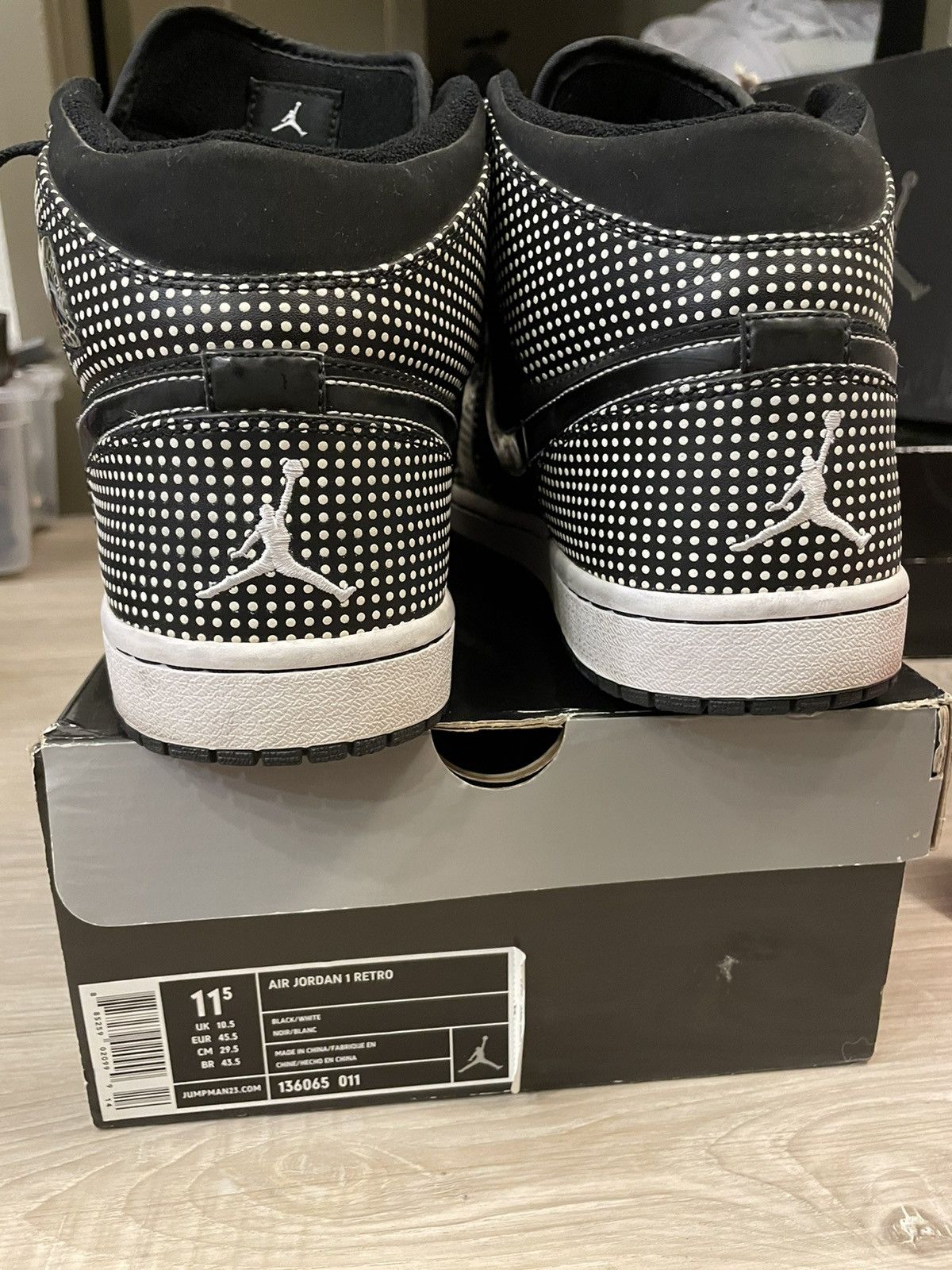 Nike Air Jordan 1 Retro Black White Size US 11.5 / EU 44-45 - 5 Thumbnail