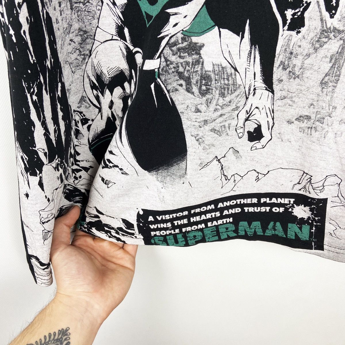 DC Comics Vintage 00s rare Superman AllOverPrint DC Comics tee size L Size US L / EU 52-54 / 3 - 4 Thumbnail