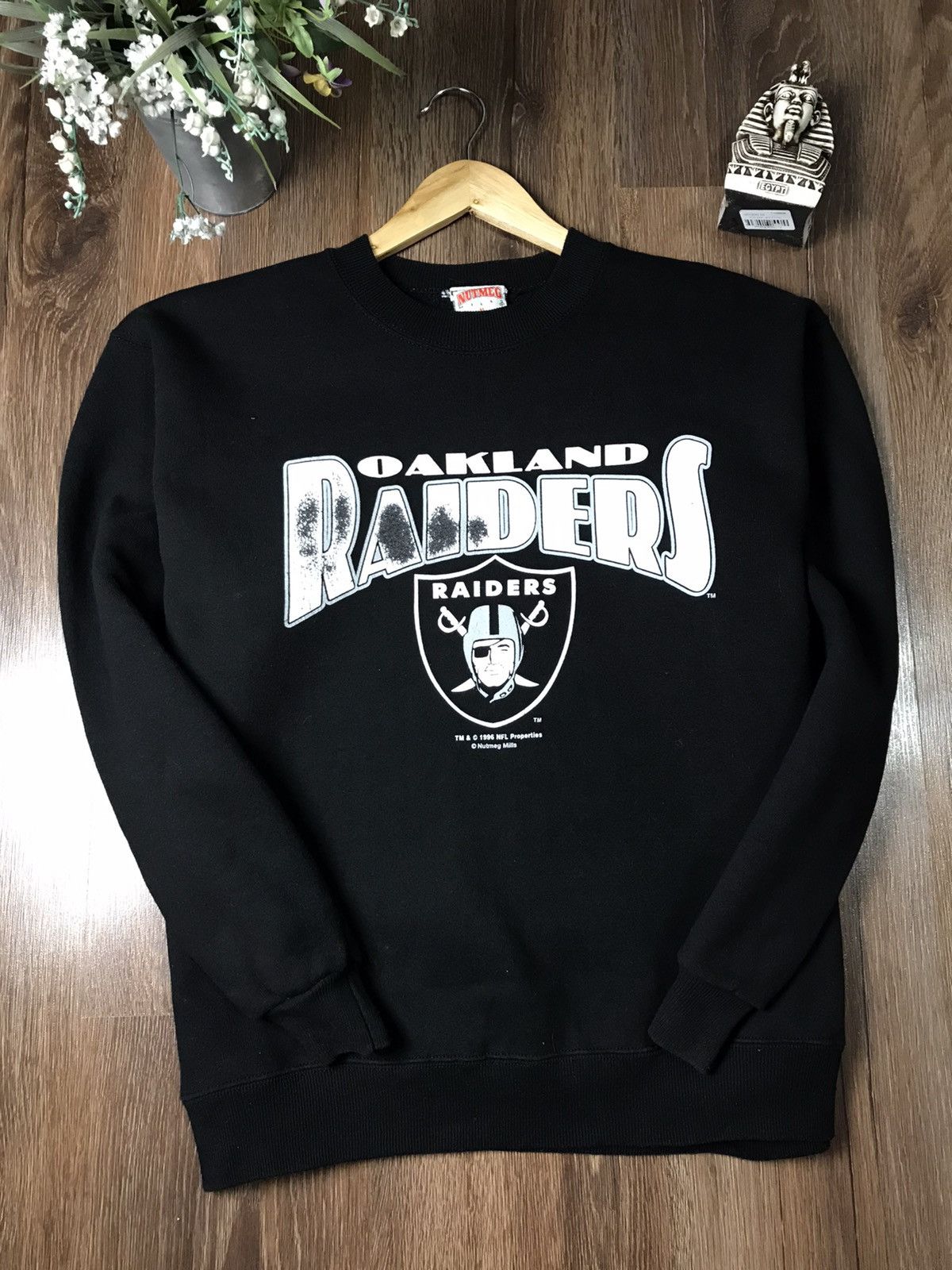 NFL 90s NFL Los Angeles Raiders Crewneck Sweatshirt Size M Size US M / EU 48-50 / 2 - 1 Thumbnail