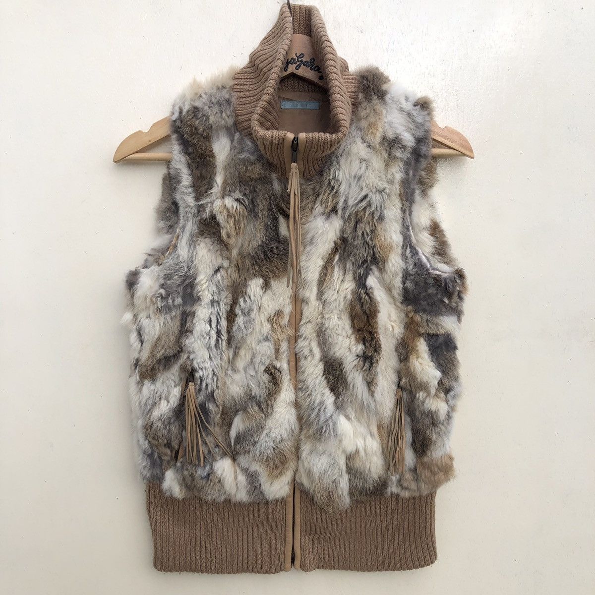 Designer × Japanese Brand Japanese Brand Getawo Sleeveless Fur Jacket Size US XXS / EU 40 - 2 Thumbnail