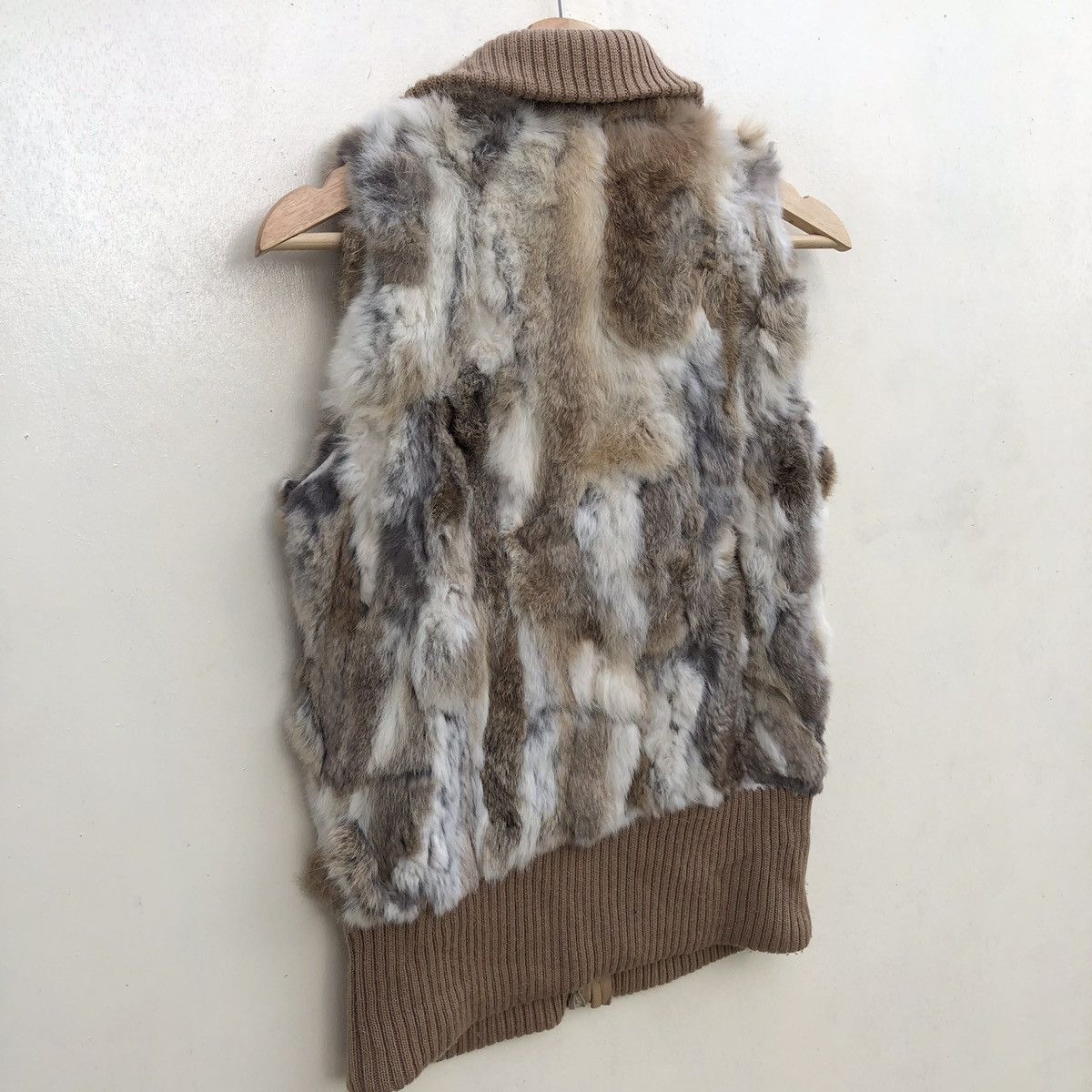 Designer × Japanese Brand Japanese Brand Getawo Sleeveless Fur Jacket Size US XXS / EU 40 - 13 Thumbnail