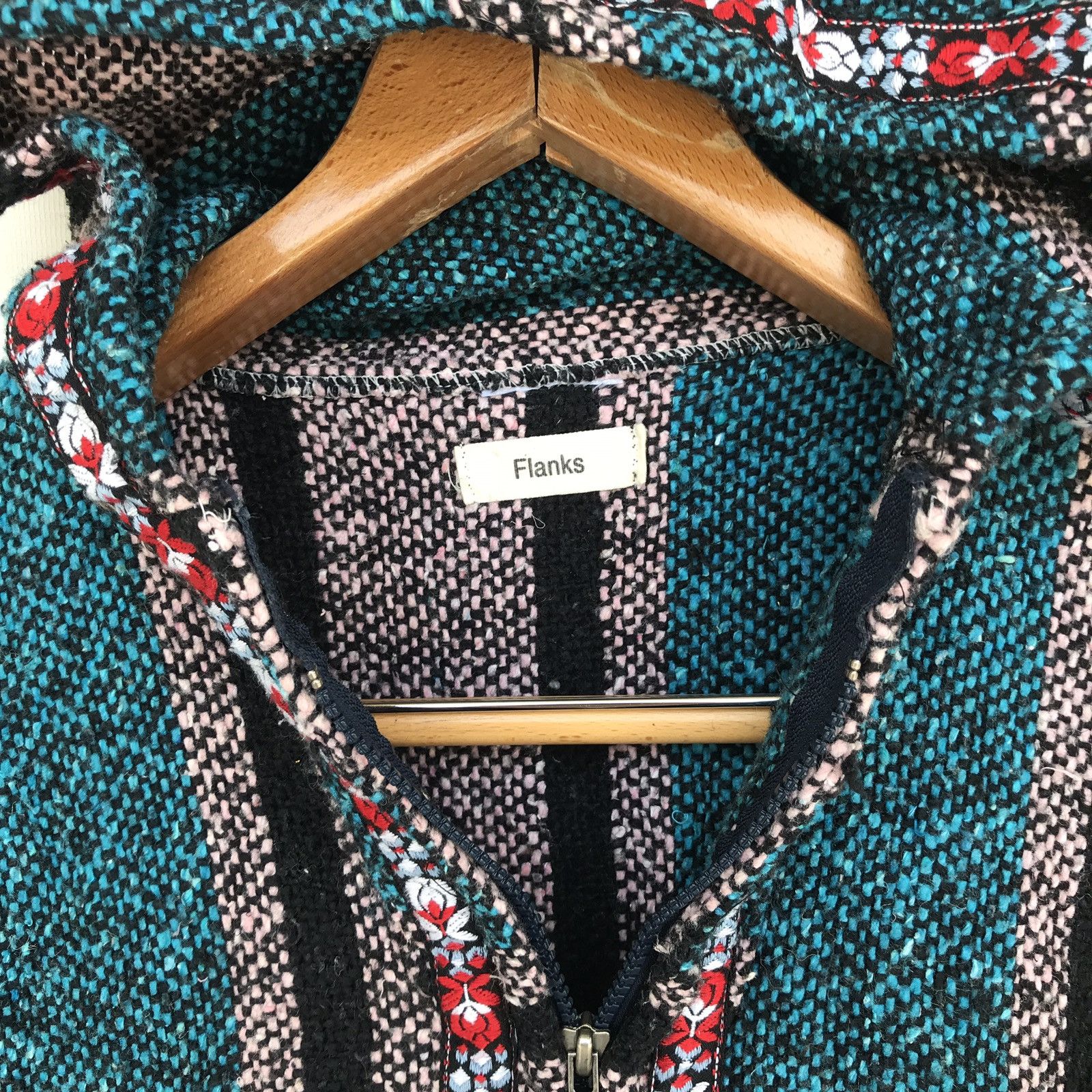 Handmade Handmade Art Navajo Sleeveless Hoodie Tibedan Multi Color Size US L / EU 52-54 / 3 - 5 Thumbnail