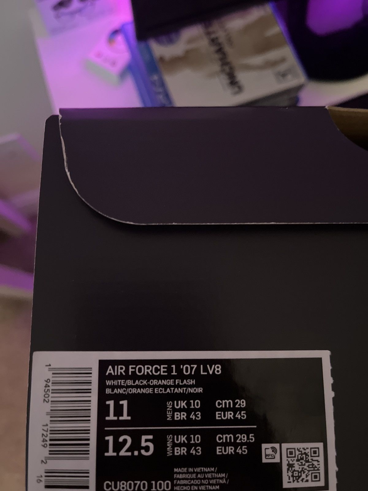 Nike Nike Air Force One Low “Raygun” Size US 11 / EU 44 - 8 Thumbnail