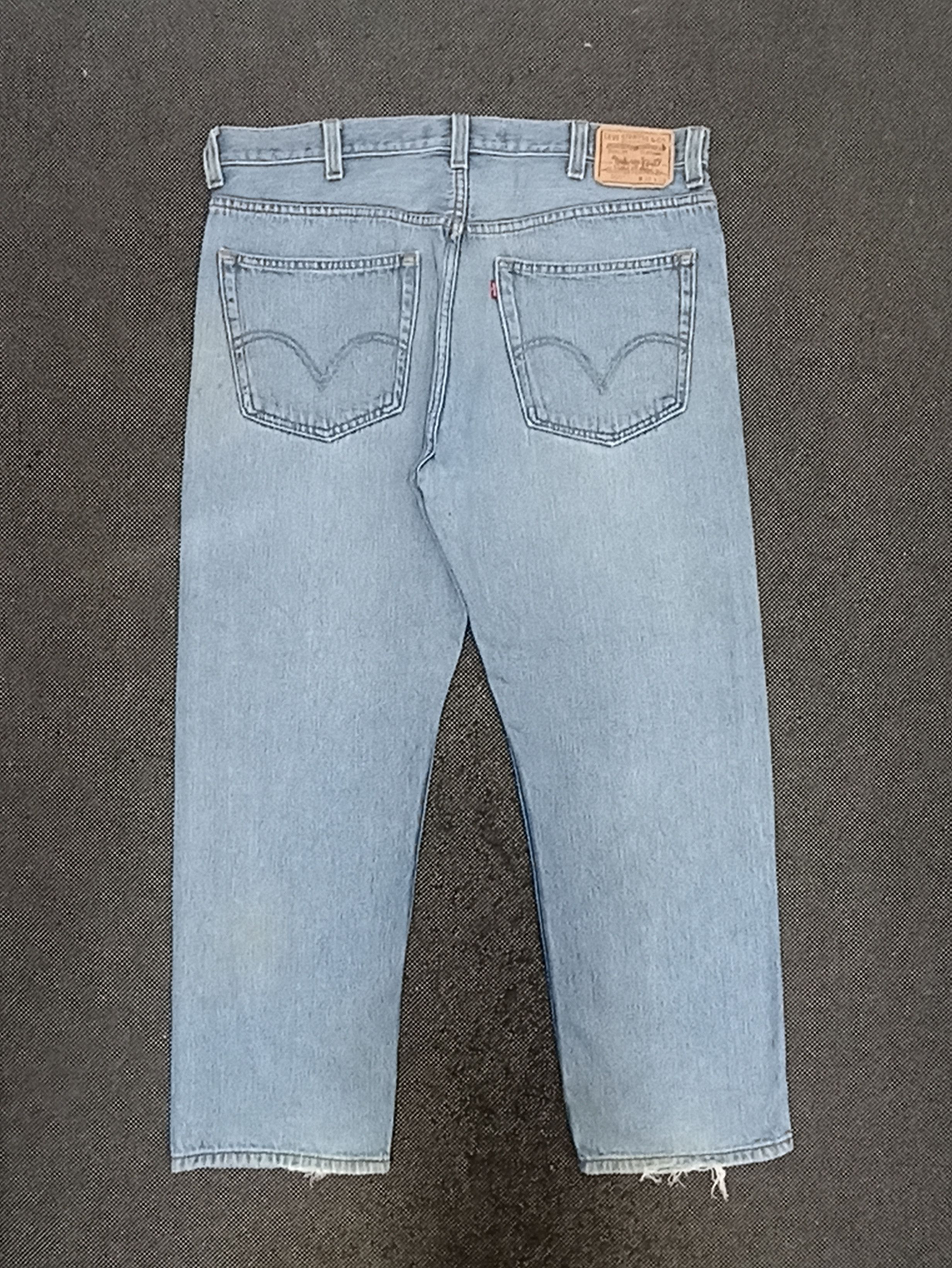 Jean × Levi's × Vintage VINTAGE LEVIS 505 BLUE WASH JEANS -J317 Size US 40 / EU 56 - 2 Thumbnail
