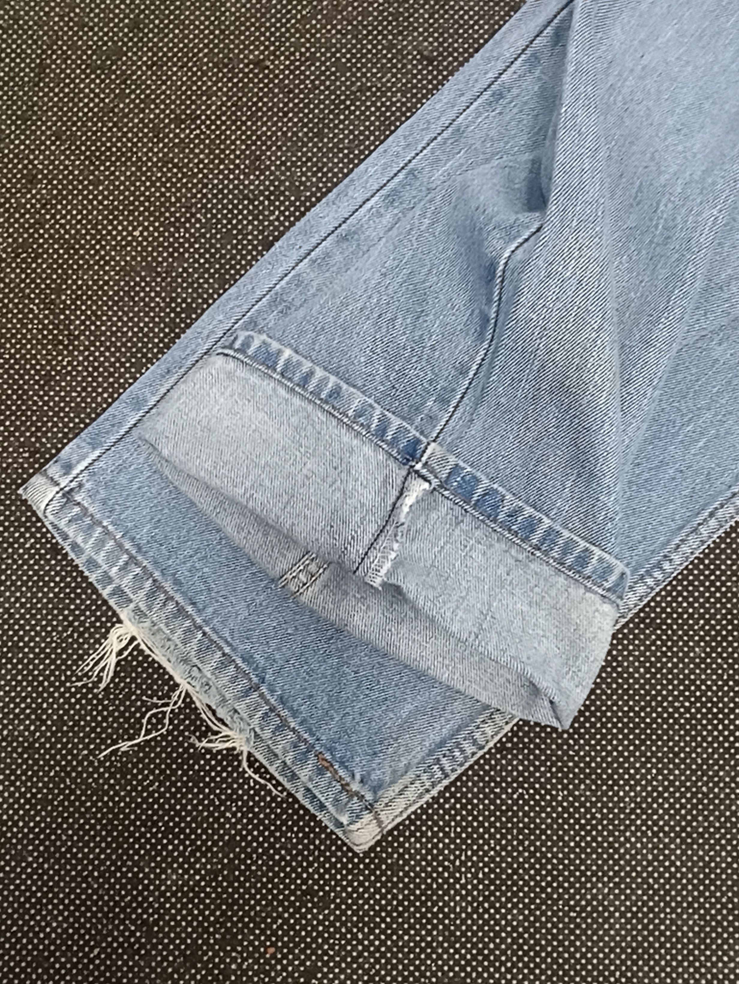 Jean × Levi's × Vintage VINTAGE LEVIS 505 BLUE WASH JEANS -J317 Size US 40 / EU 56 - 7 Thumbnail