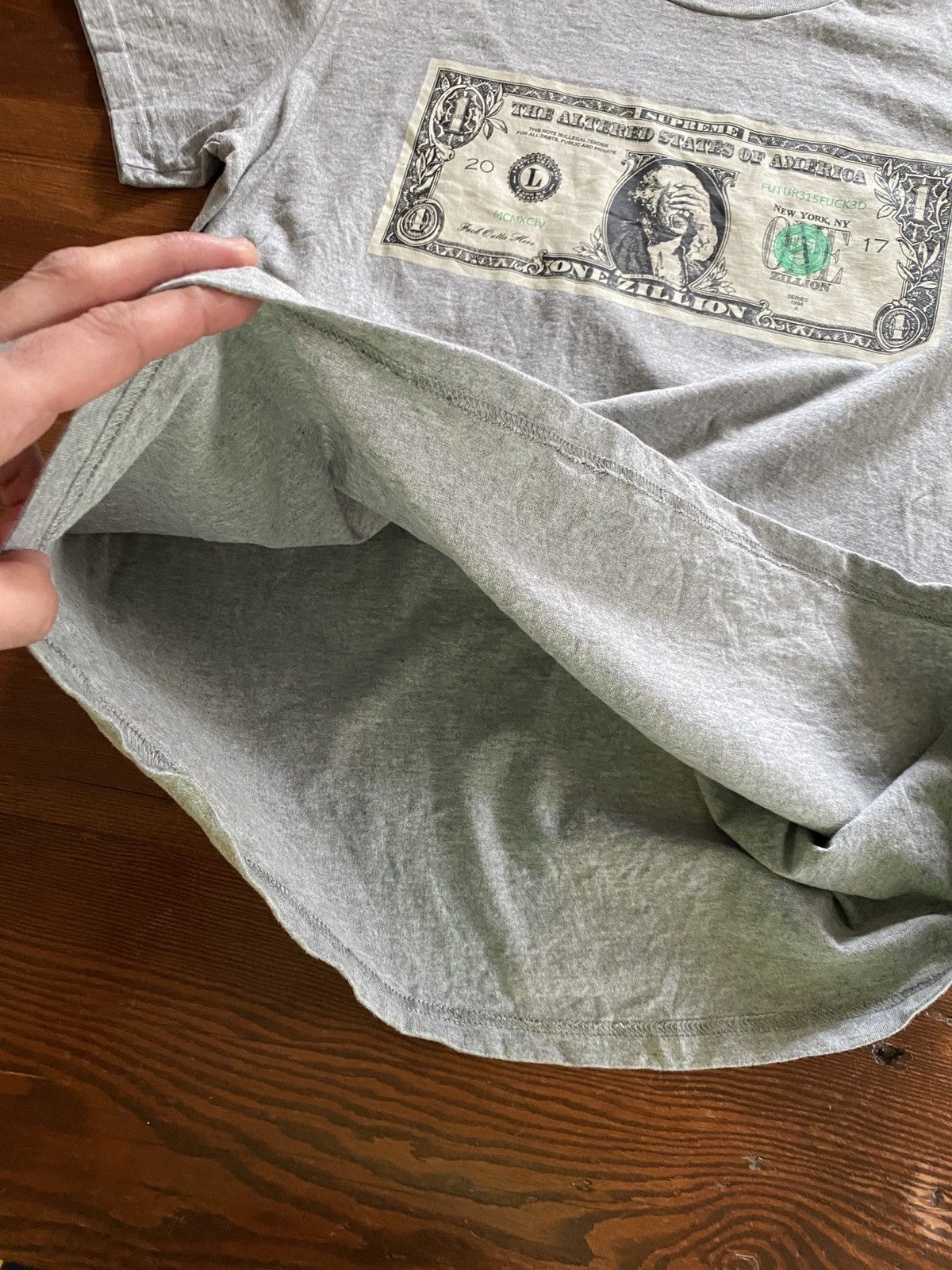 Supreme 2017 Supreme Gray Dollar Tee Size US XL / EU 56 / 4 - 7 Thumbnail