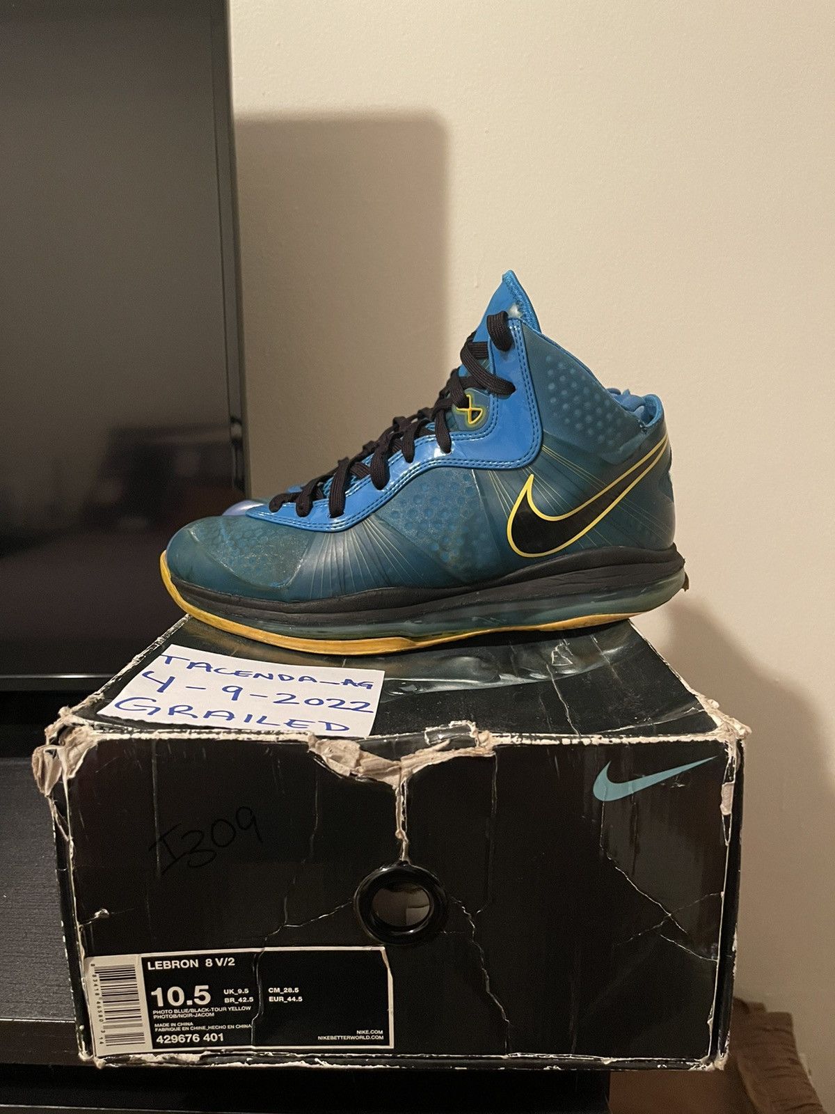 Entourage lebron 8 on sale