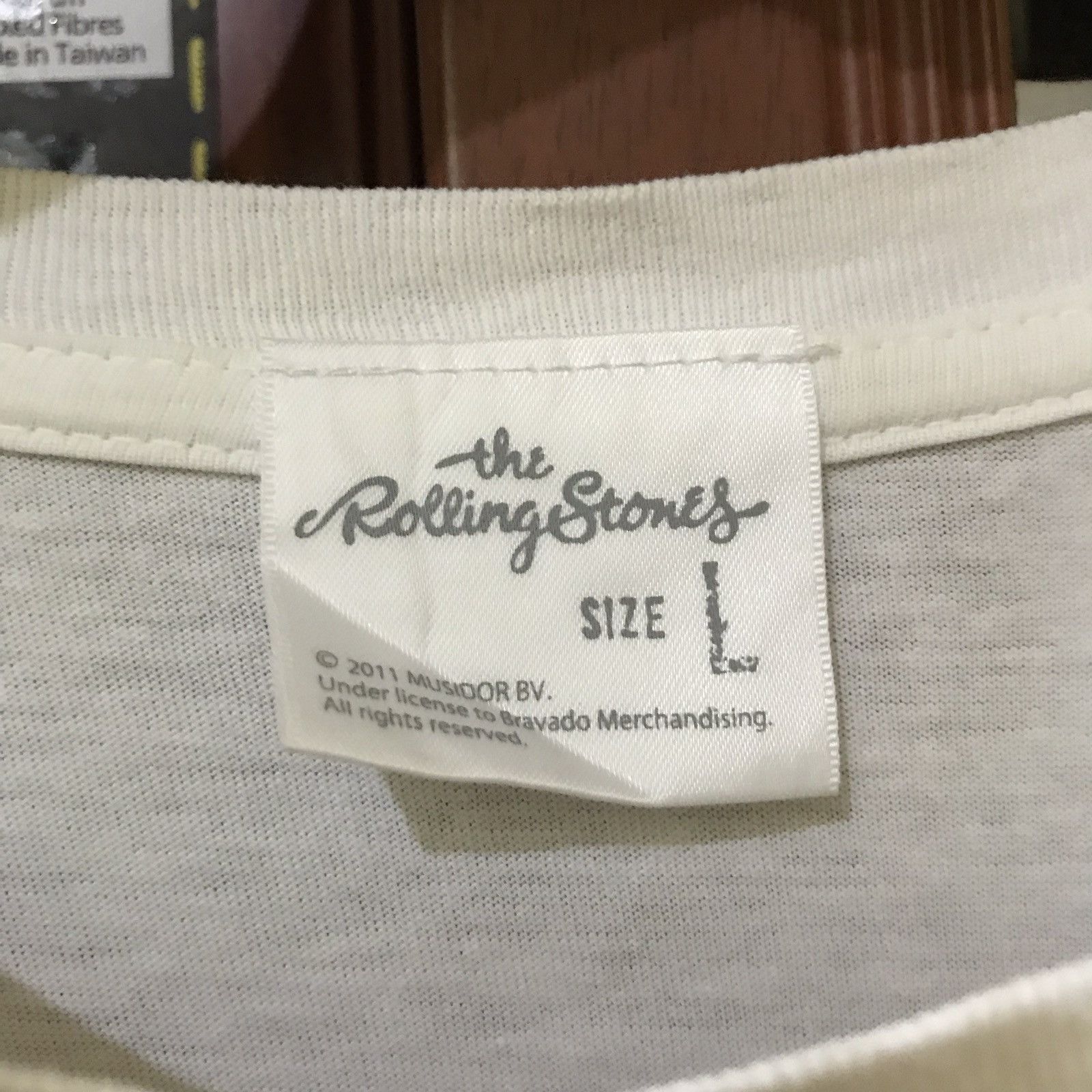 Band Tees × The Rolling Stones The Rolling Stones Merchandise T Shirt Copyright 2011 Size US L / EU 52-54 / 3 - 3 Thumbnail