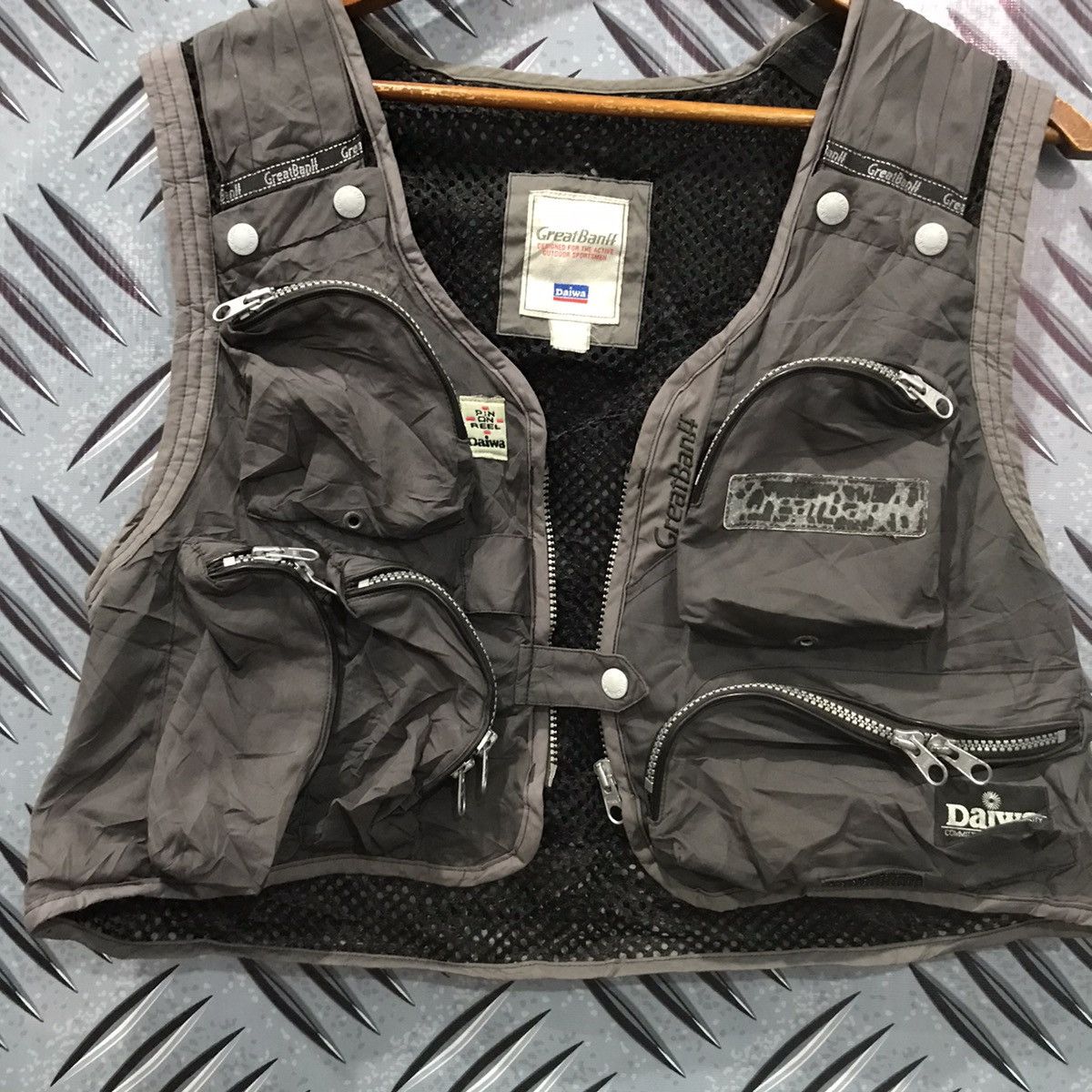 Japanese Brand Japanese brand multi pocket tactical utilities vest Size US M / EU 48-50 / 2 - 4 Thumbnail
