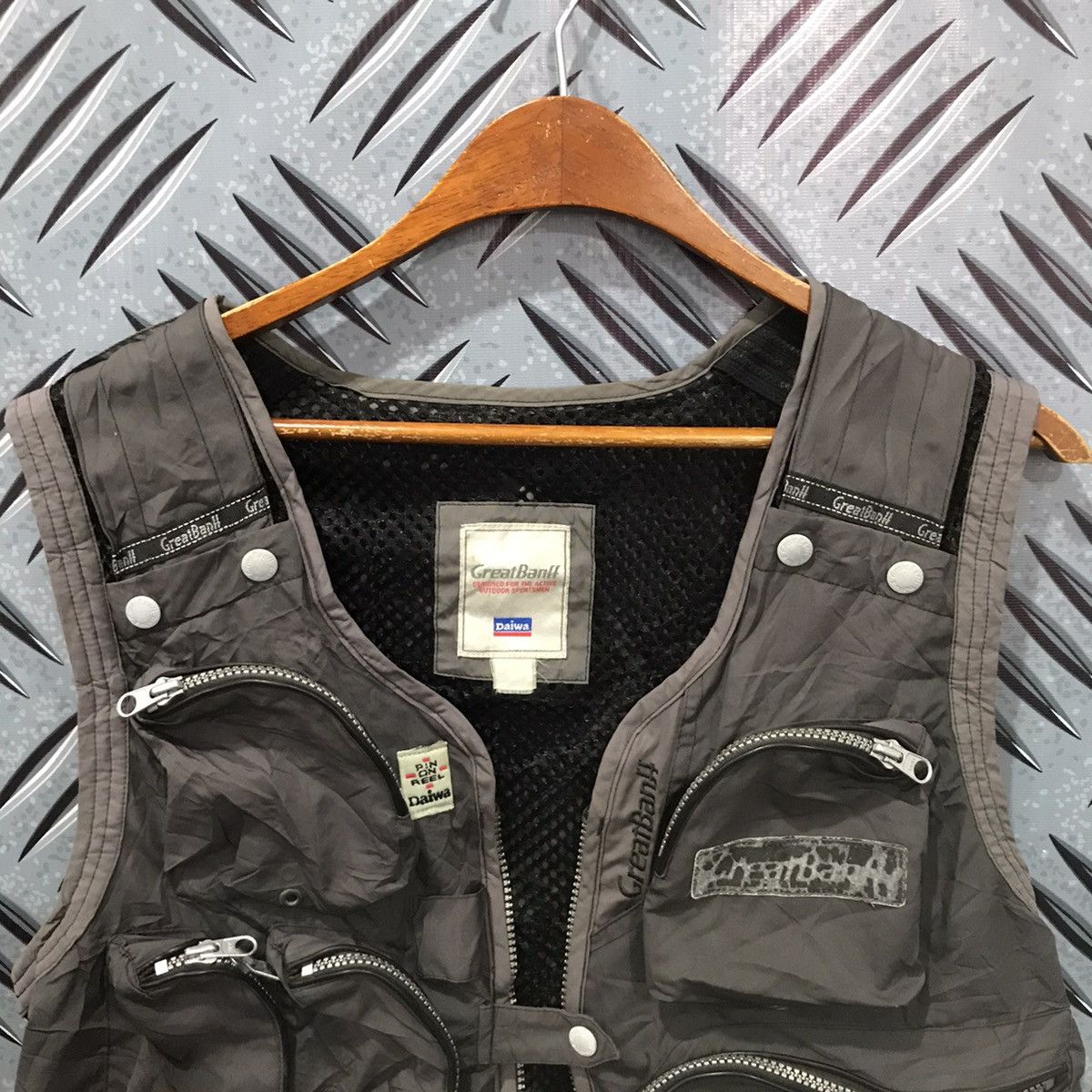 Japanese Brand Japanese brand multi pocket tactical utilities vest Size US M / EU 48-50 / 2 - 3 Thumbnail