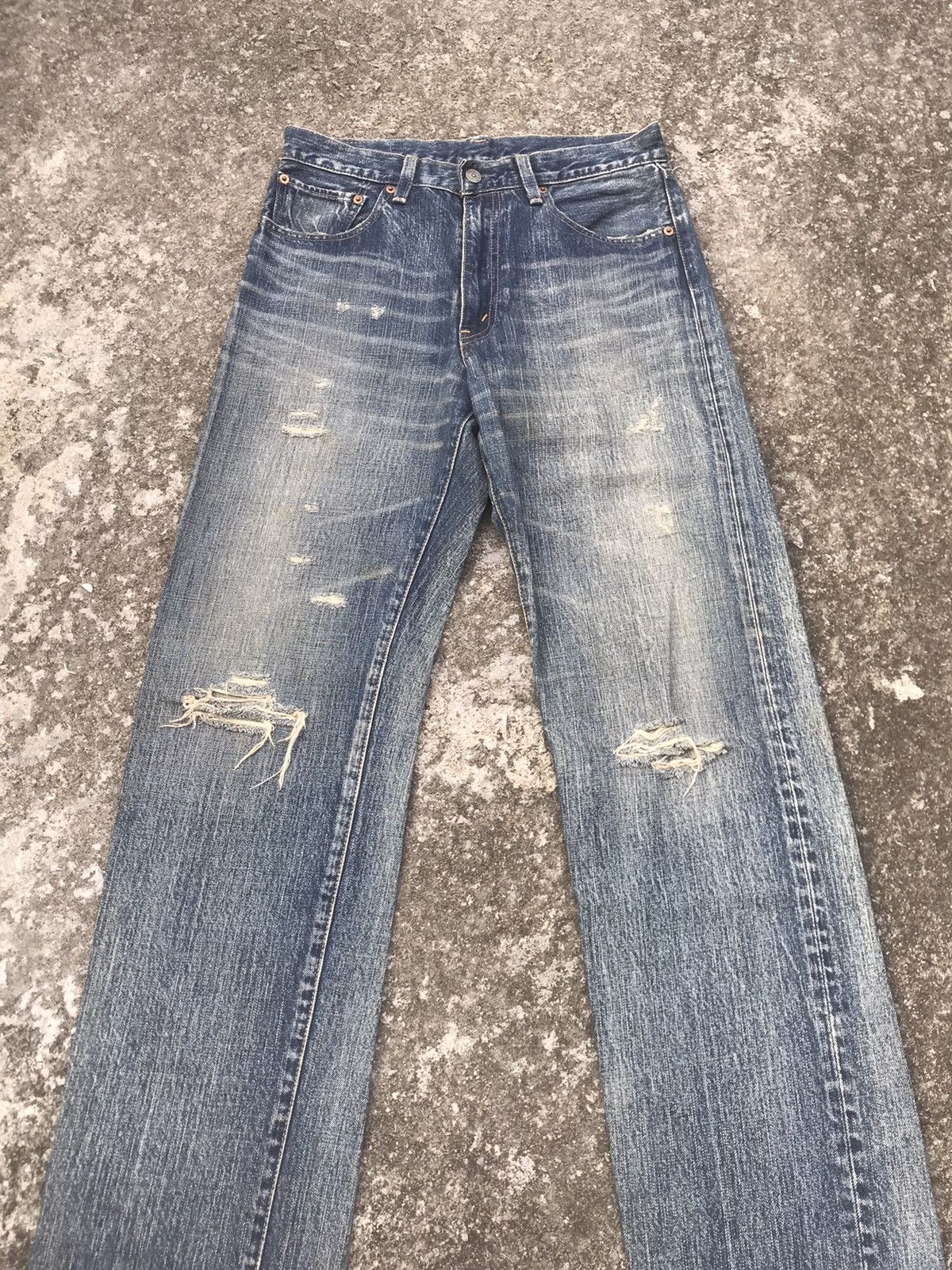 Levi's VINTAGE LEVI’S LOT 501 JAPAN DISTRESSED NICE DESIGN DENIM Size US 30 / EU 46 - 4 Thumbnail