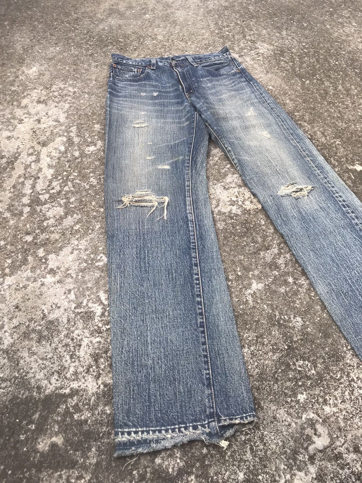 Levi's VINTAGE LEVI’S LOT 501 JAPAN DISTRESSED NICE DESIGN DENIM Size US 30 / EU 46 - 6 Thumbnail