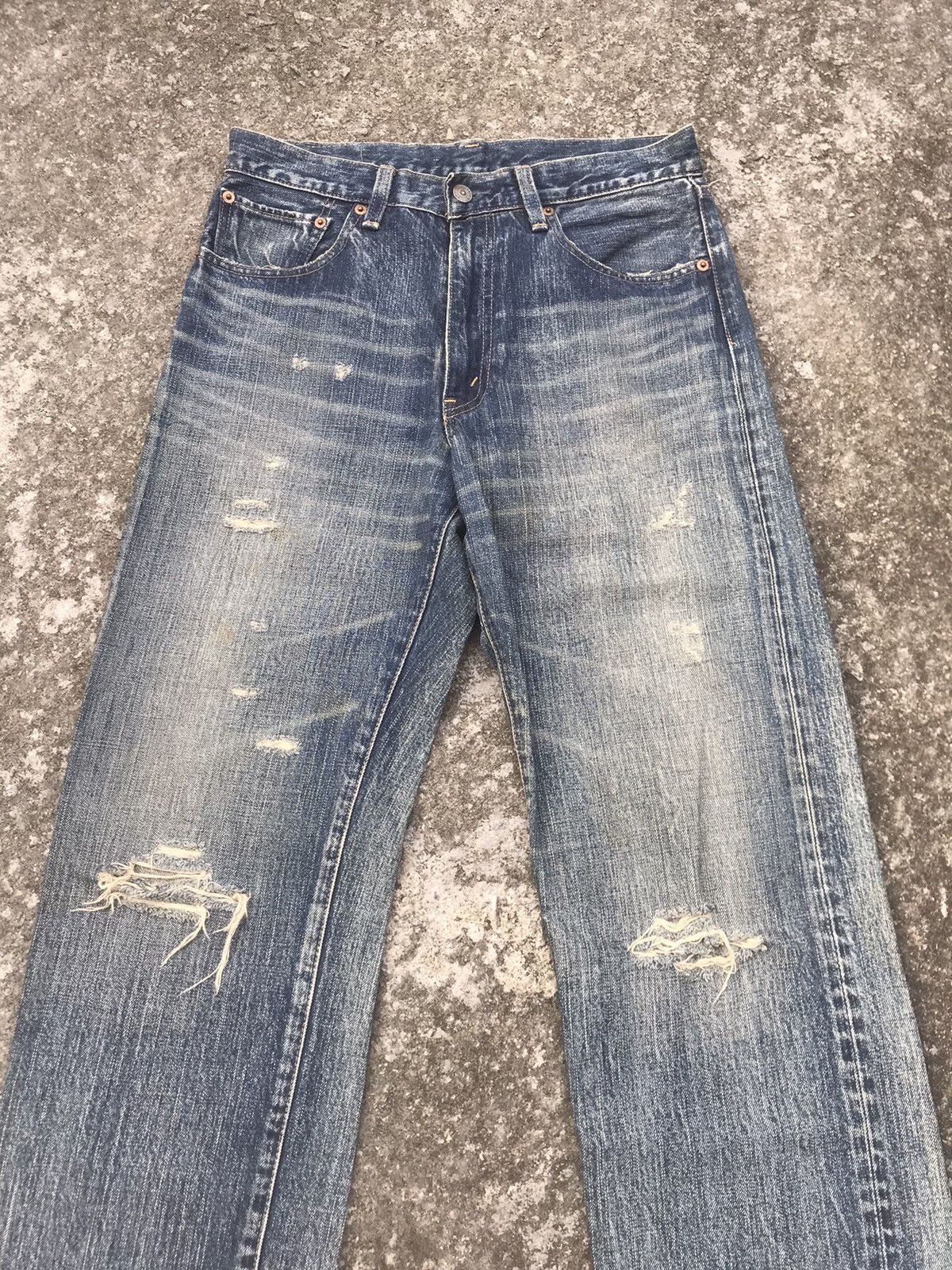 Levi's VINTAGE LEVI’S LOT 501 JAPAN DISTRESSED NICE DESIGN DENIM Size US 30 / EU 46 - 3 Thumbnail