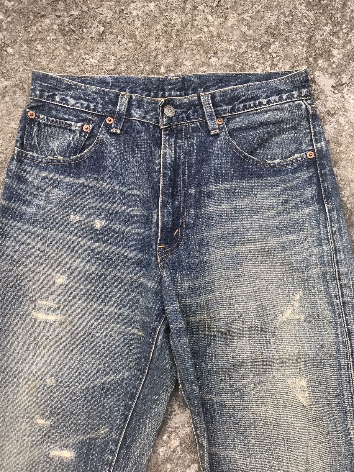 Levi's VINTAGE LEVI’S LOT 501 JAPAN DISTRESSED NICE DESIGN DENIM Size US 30 / EU 46 - 2 Thumbnail