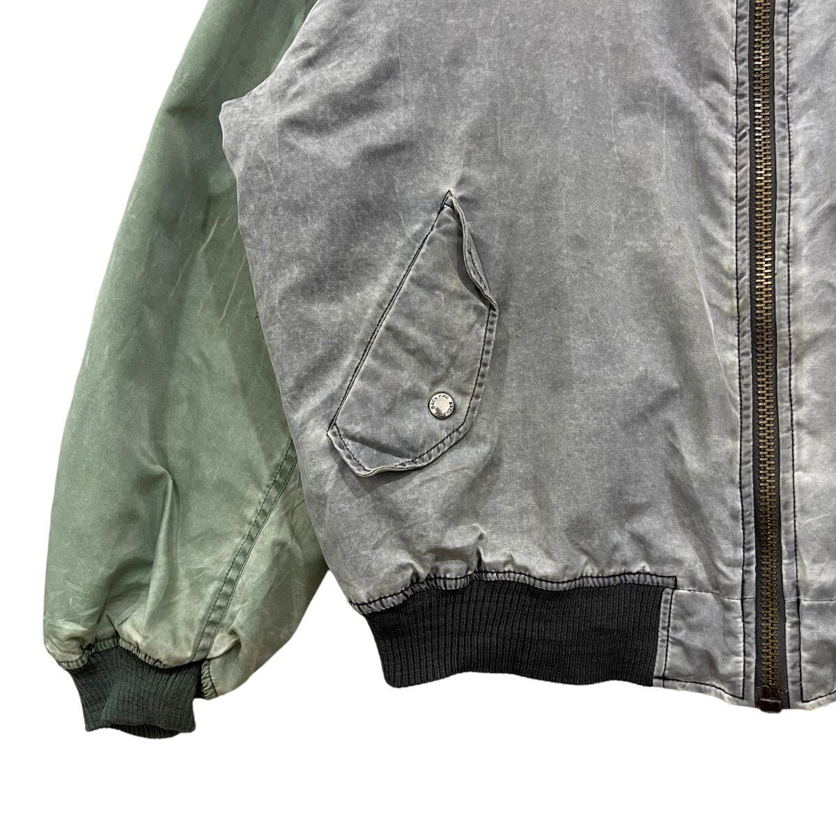 Vintage Rare Vintage Back Fire Zipper Bomber Jacket Size US L / EU 52-54 / 3 - 9 Thumbnail